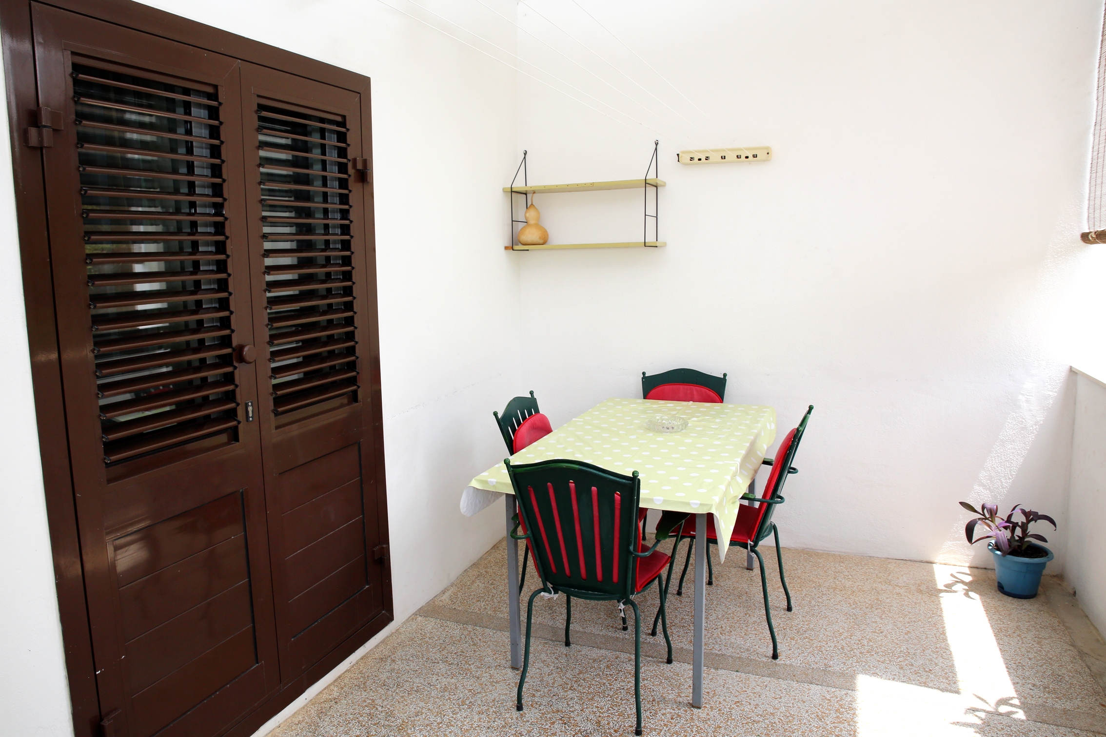 Dvosobni apartman s terasom Vodice  A-a