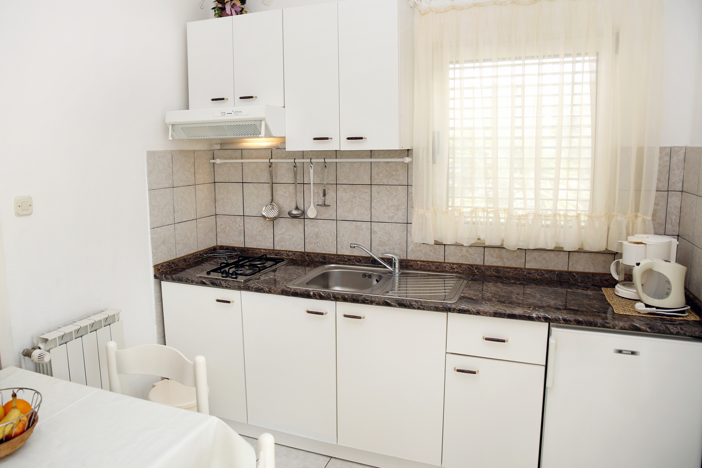Jednosobni apartman s terasom Vodice  A-b