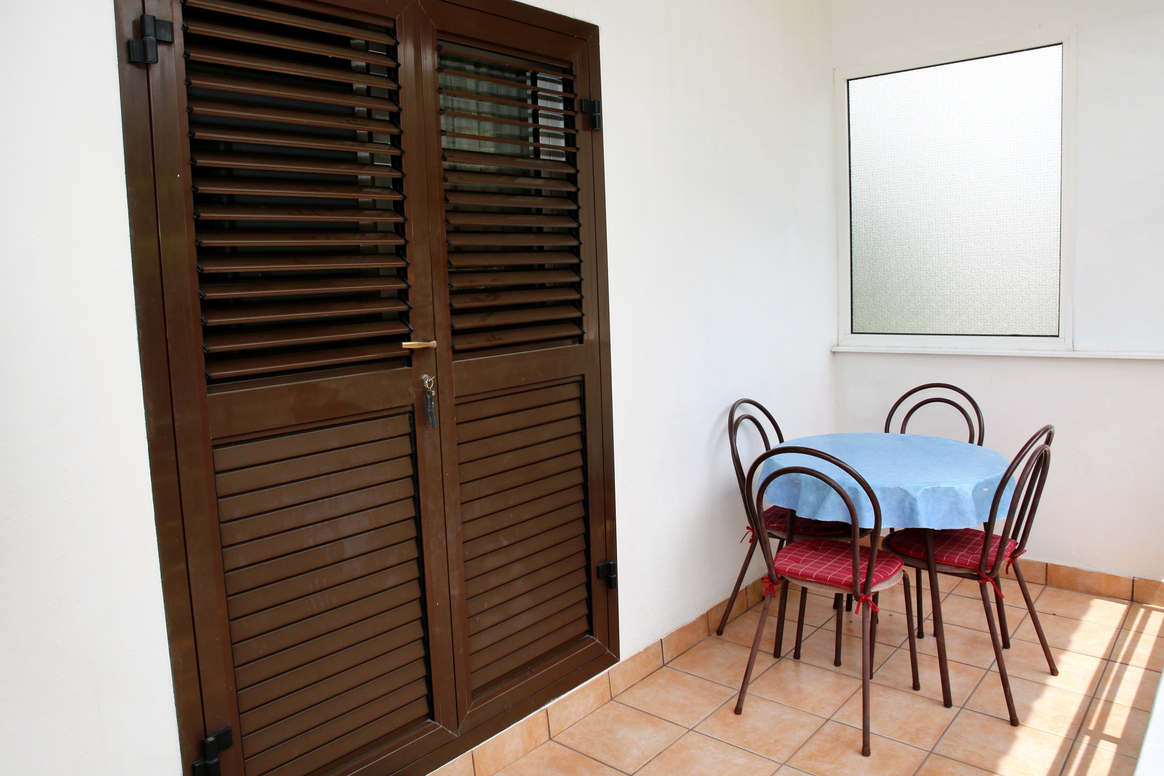 Jednosobni apartman s terasom Vodice  A-b