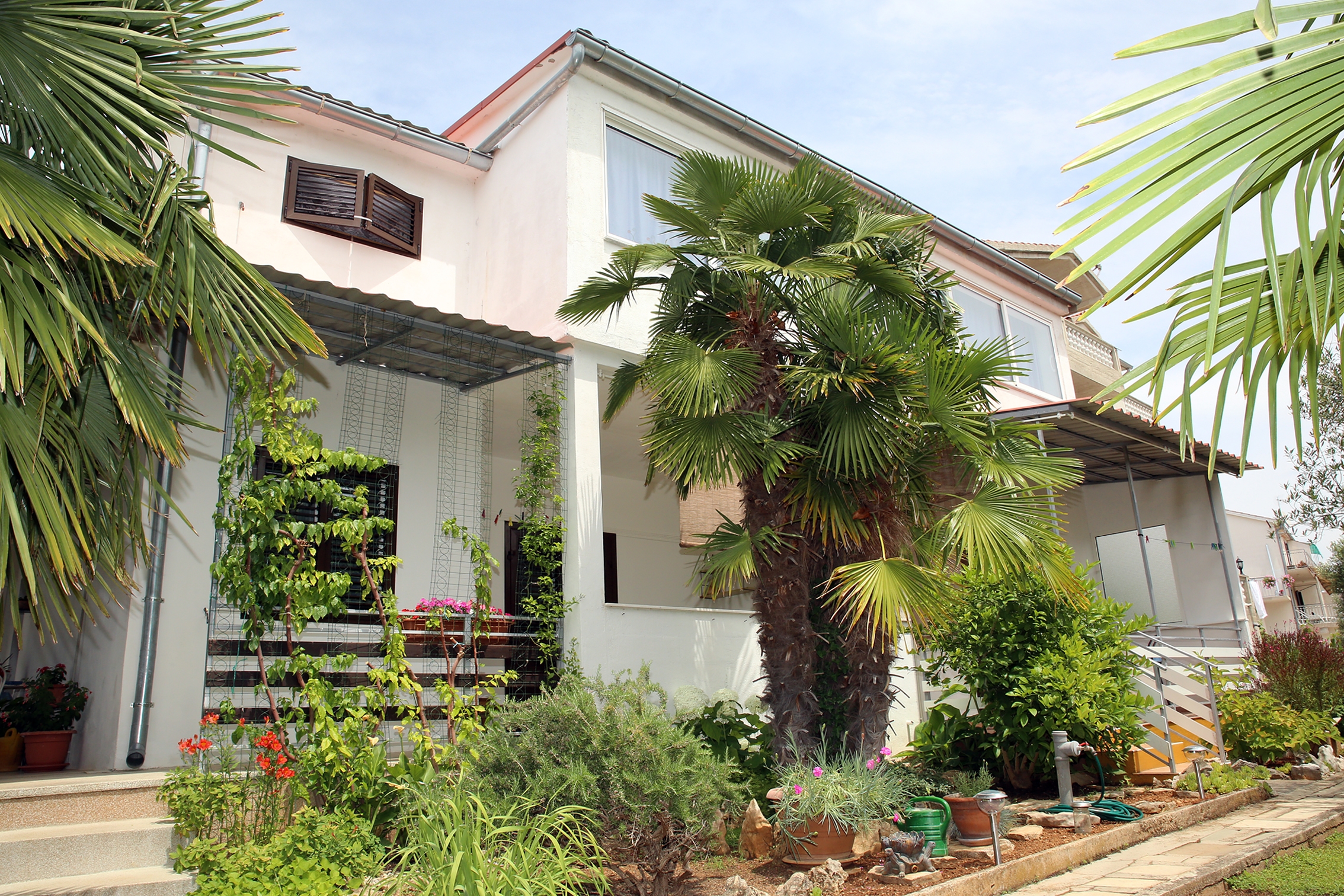 Jednosobni apartman s terasom Vodice  A-b