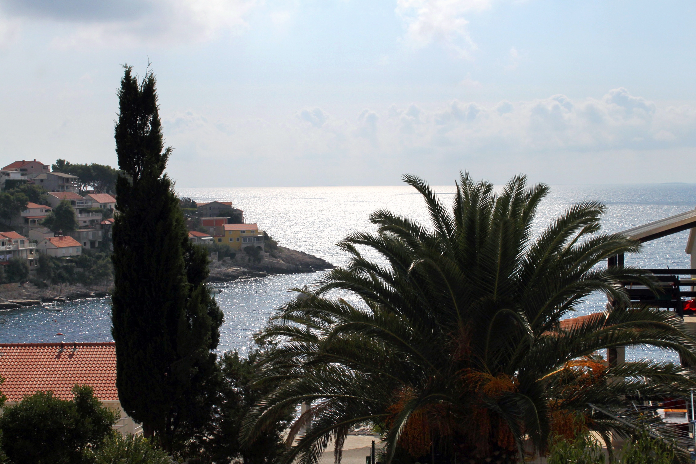 One bedroom apartment with terrace and sea view Zavalatica, Korčula  A-a