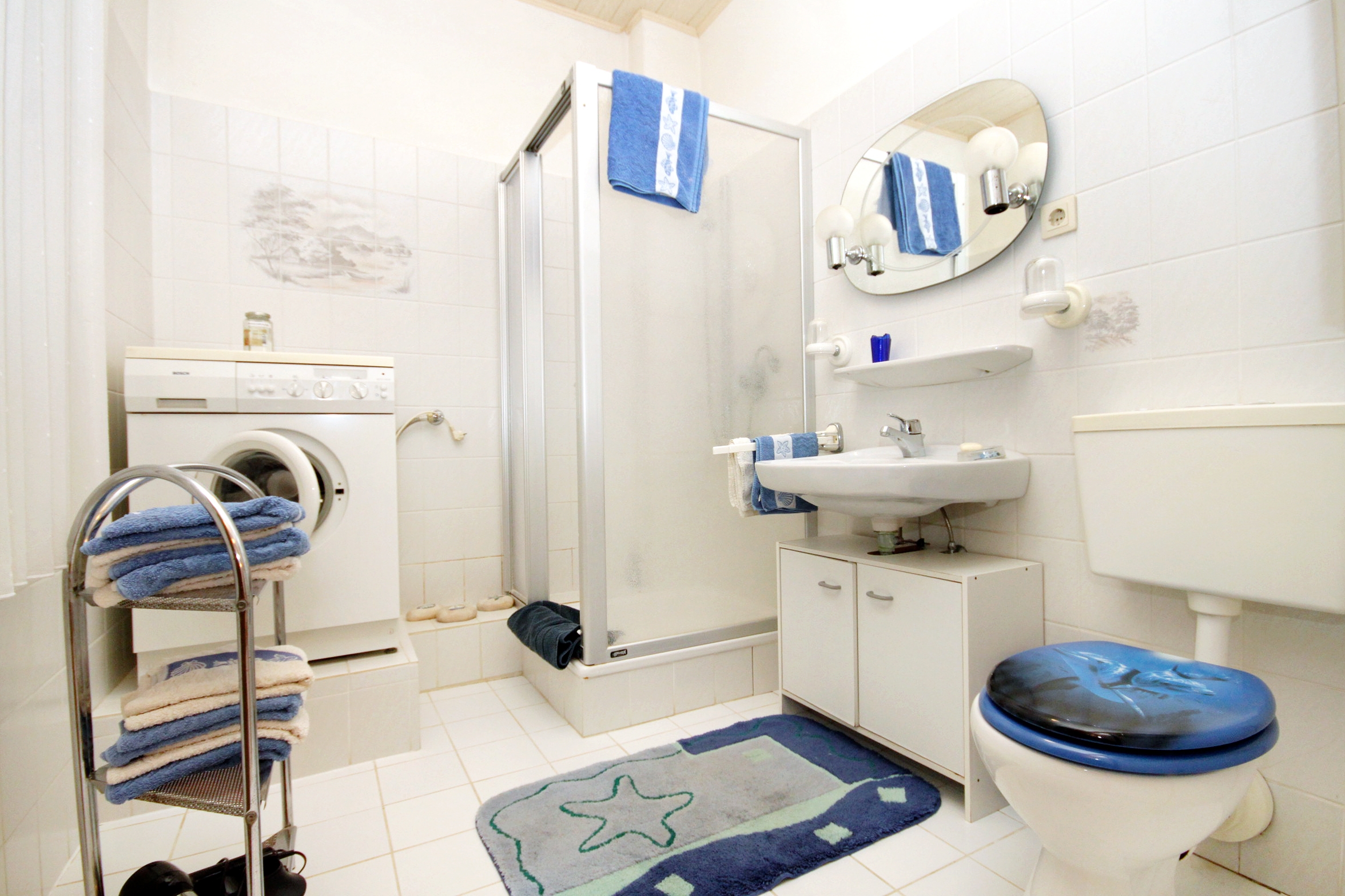 Two bedroom apartment near beach Zavalatica, Korčula  A-b