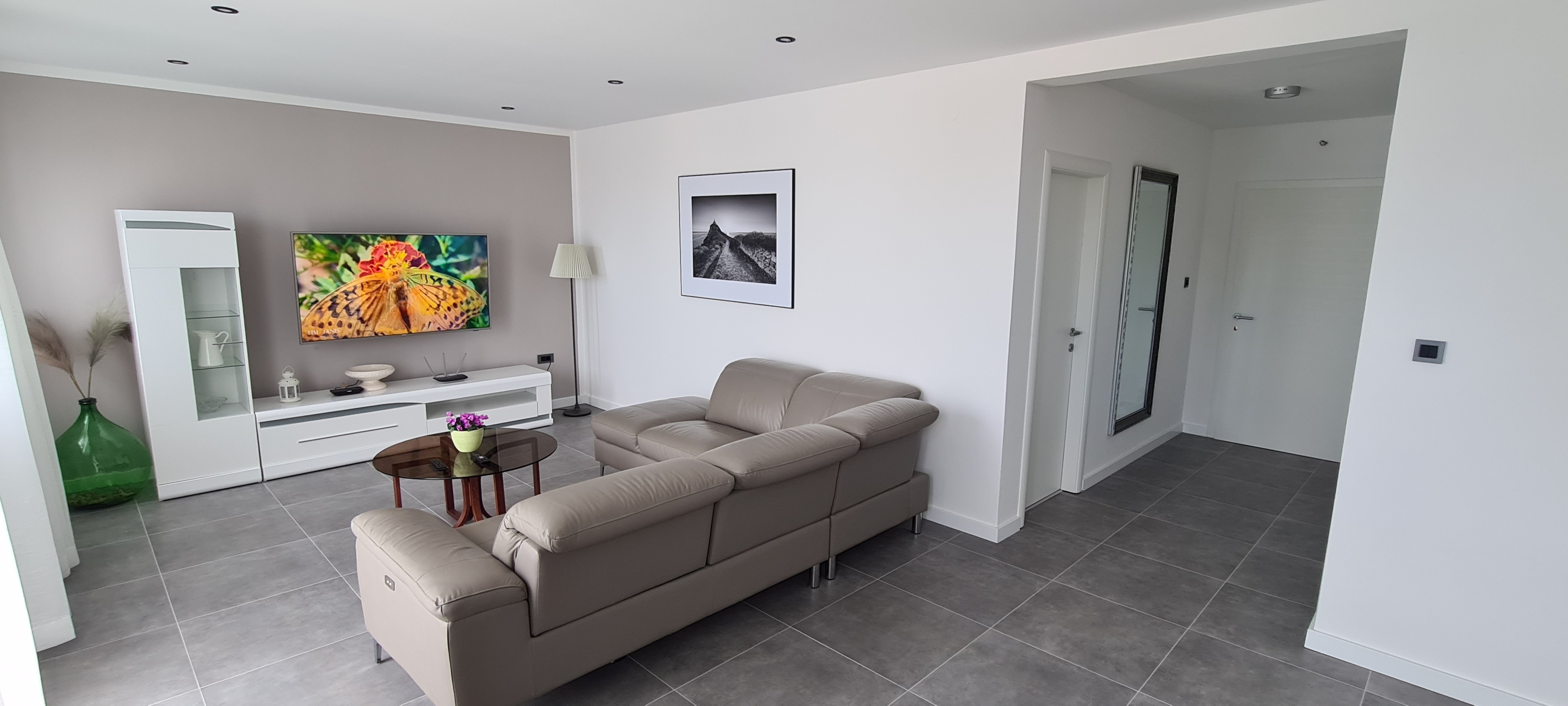 Three bedroom apartment with terrace and sea view Brna, Korčula (A-9296-a) Three bedroom apartment with terrace and sea view Brna, Korčula (A-9296-a)