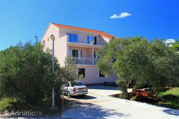 Property Lumbarda, Korčula, Property 9302 - Apartments near sea with pebble beach.