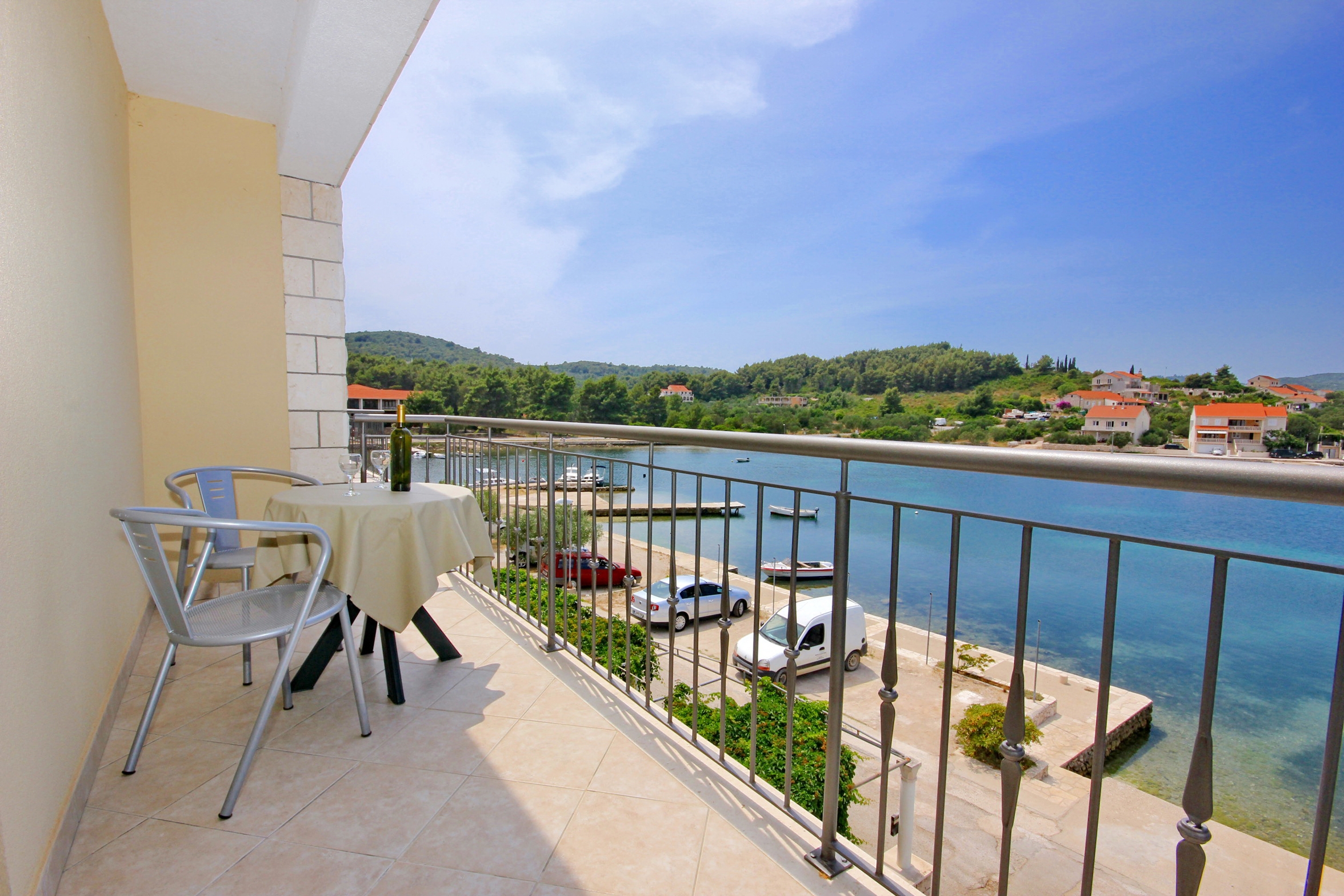 One bedroom apartment near beach Lumbarda, Korčula  A-a