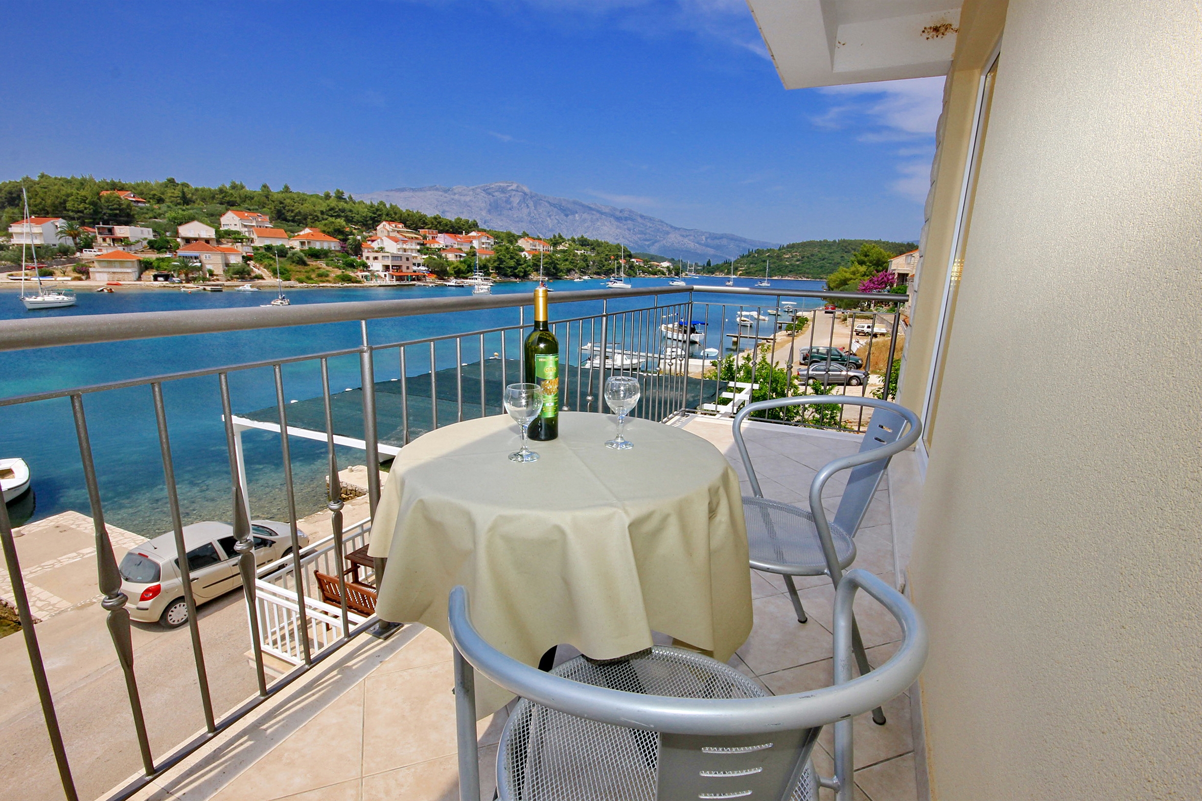 One bedroom apartment near beach Lumbarda, Korčula  A-a
