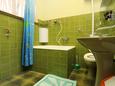 Bathroom 1 Korčula, Bathroom 1 in the apartment, (pet friendly) and WiFi.