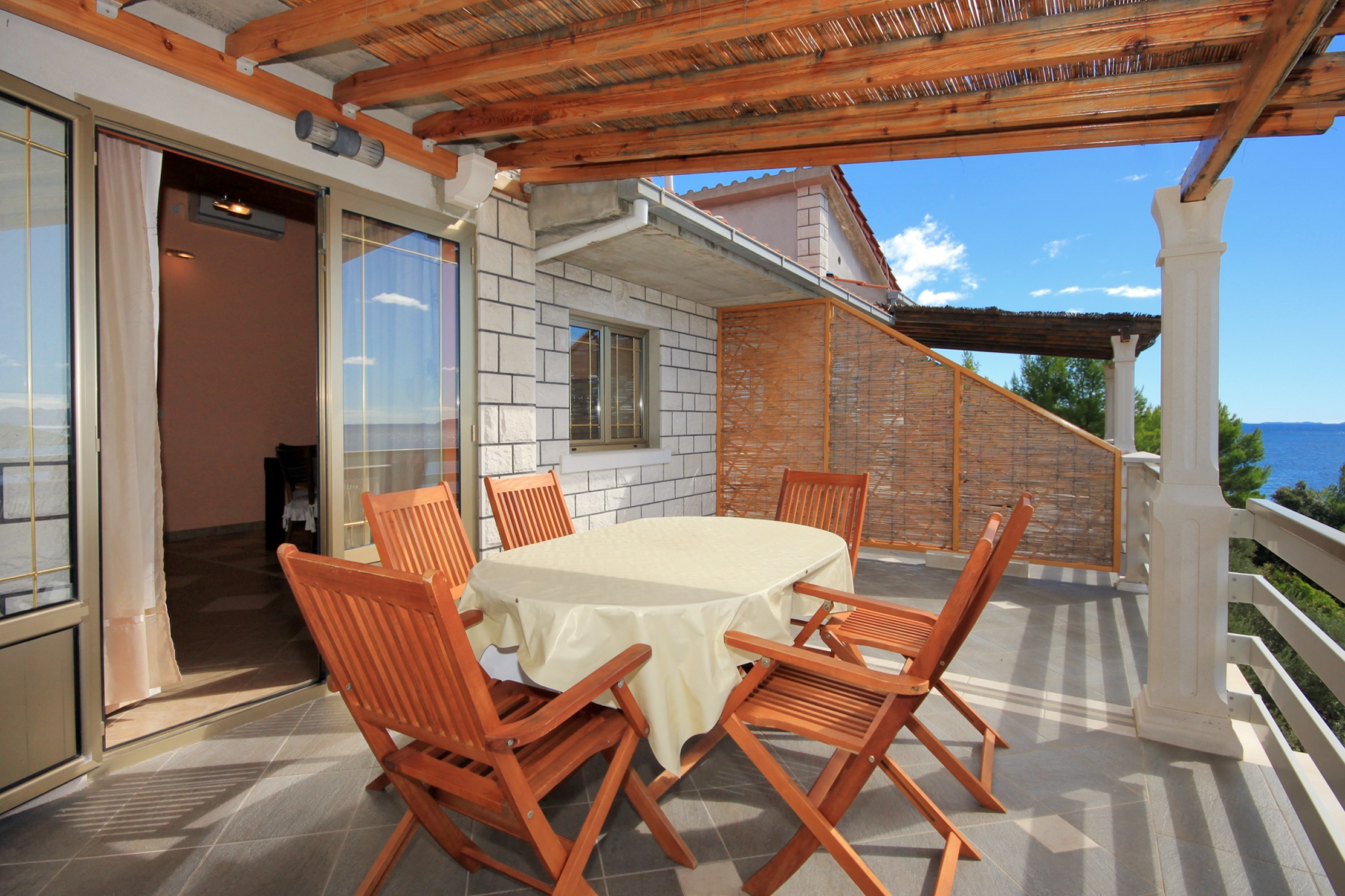 Two bedroom apartment near beach Karbuni, Korčula  A-a