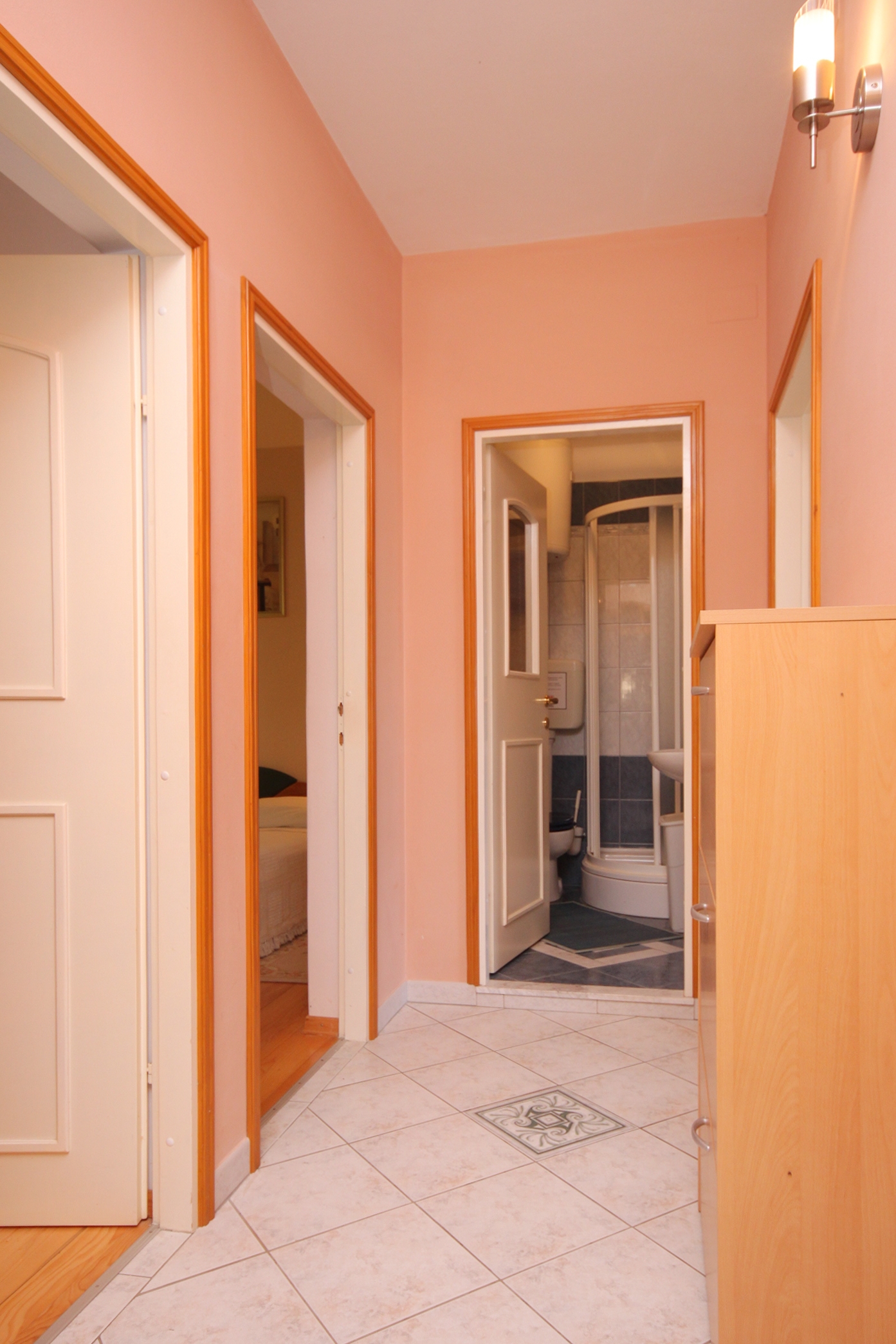 Two bedroom apartment near beach Karbuni, Korčula  A-b
