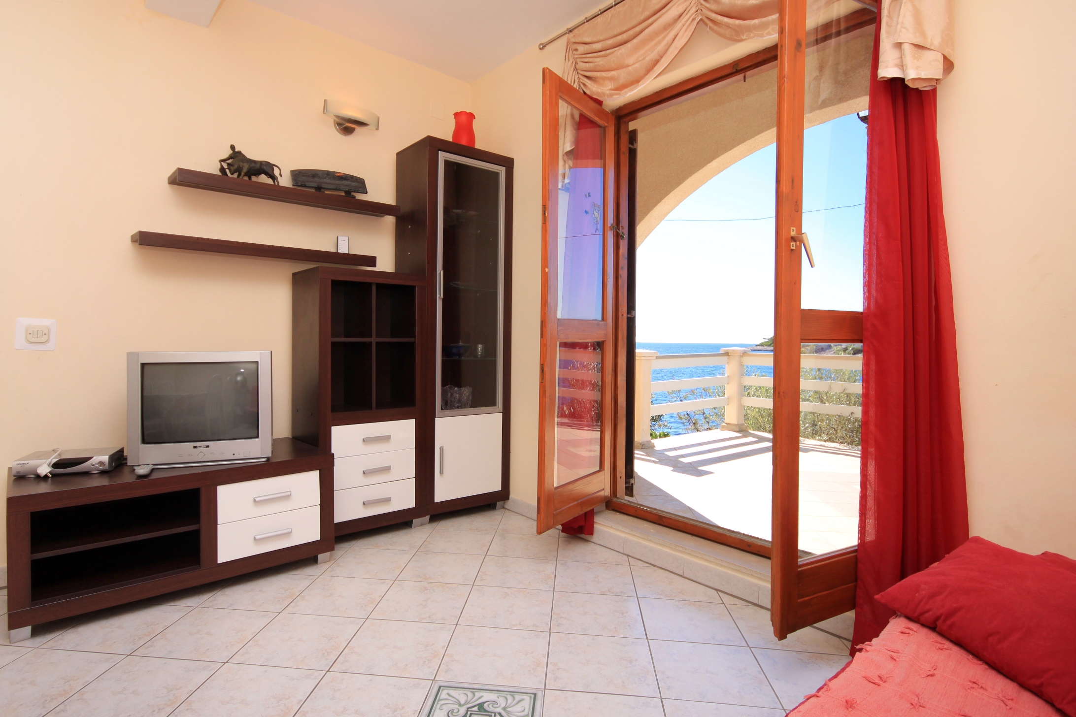 Two bedroom apartment near beach Karbuni, Korčula (A-9308-b)