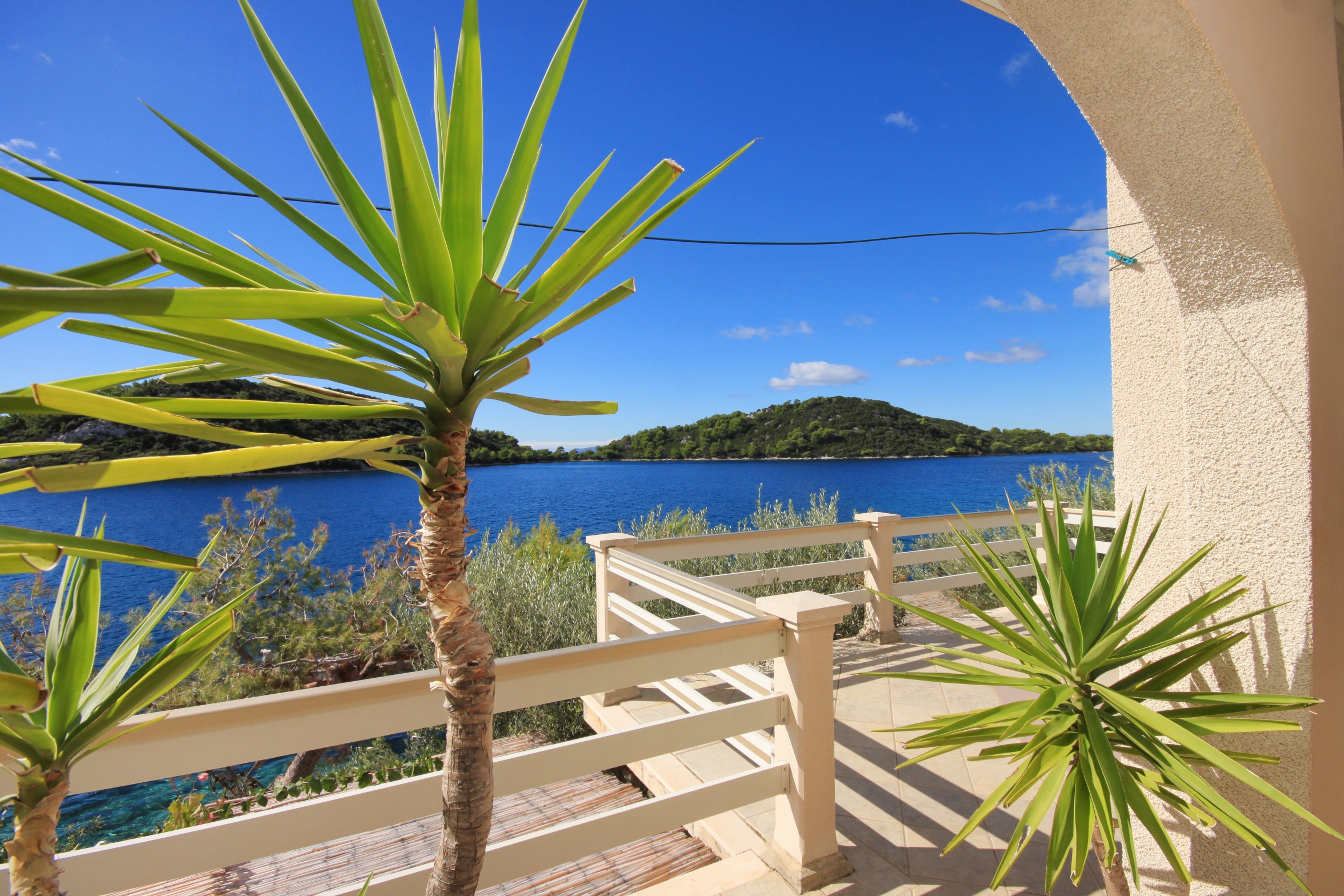 Two bedroom apartment near beach Karbuni (Korčula) (A-9308-b) Two bedroom apartment near beach Karbuni (Korčula) (A-9308-b)