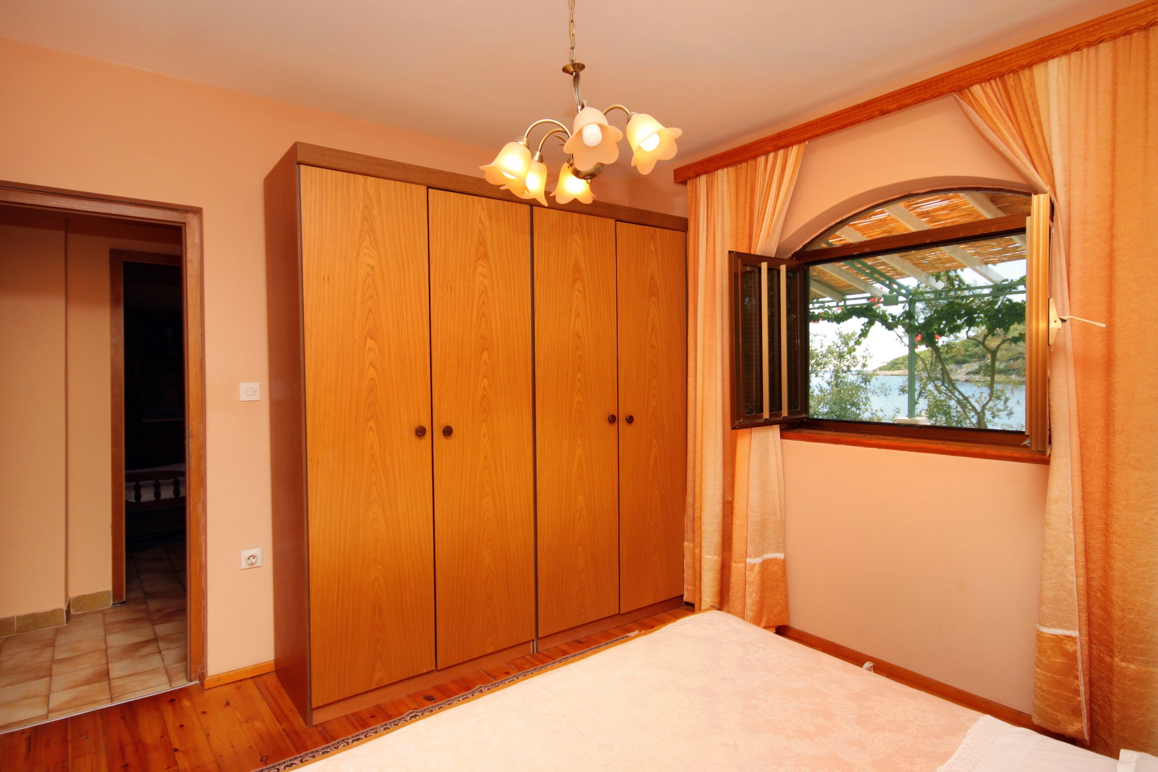 Top Korčula Karbuni Top Korčula Karbuni