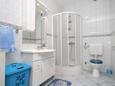 Salle de bain Zavalatica, Salle de bain dans l’hébergement en type apartment, animaux acceptés et WiFi.