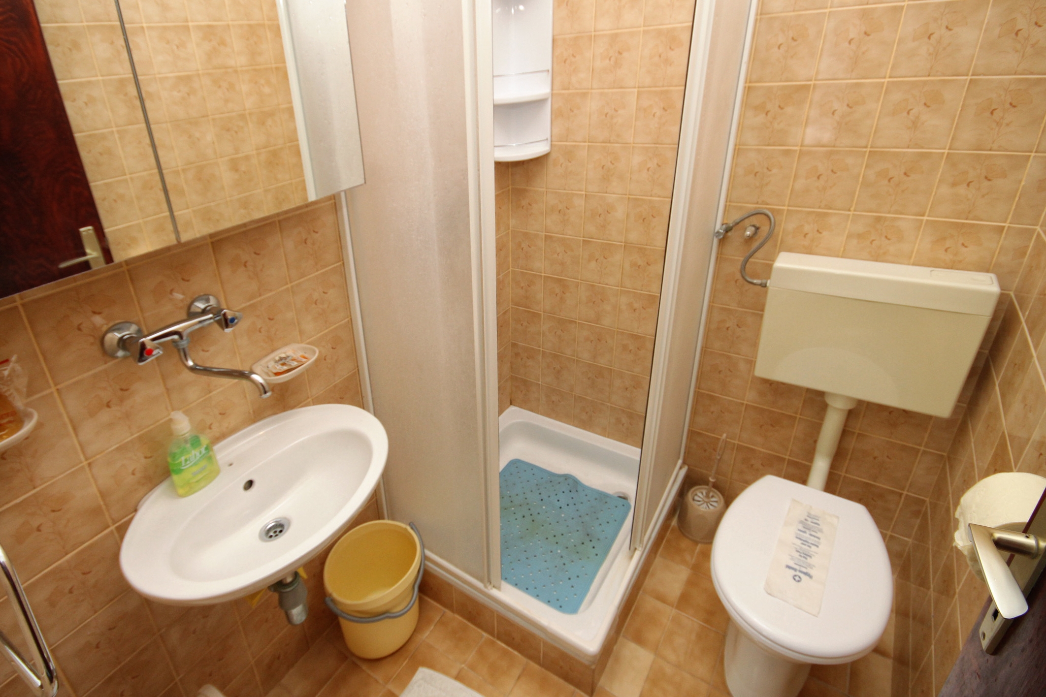 Two bedroom apartment near beach Zavalatica, Korčula  A-a
