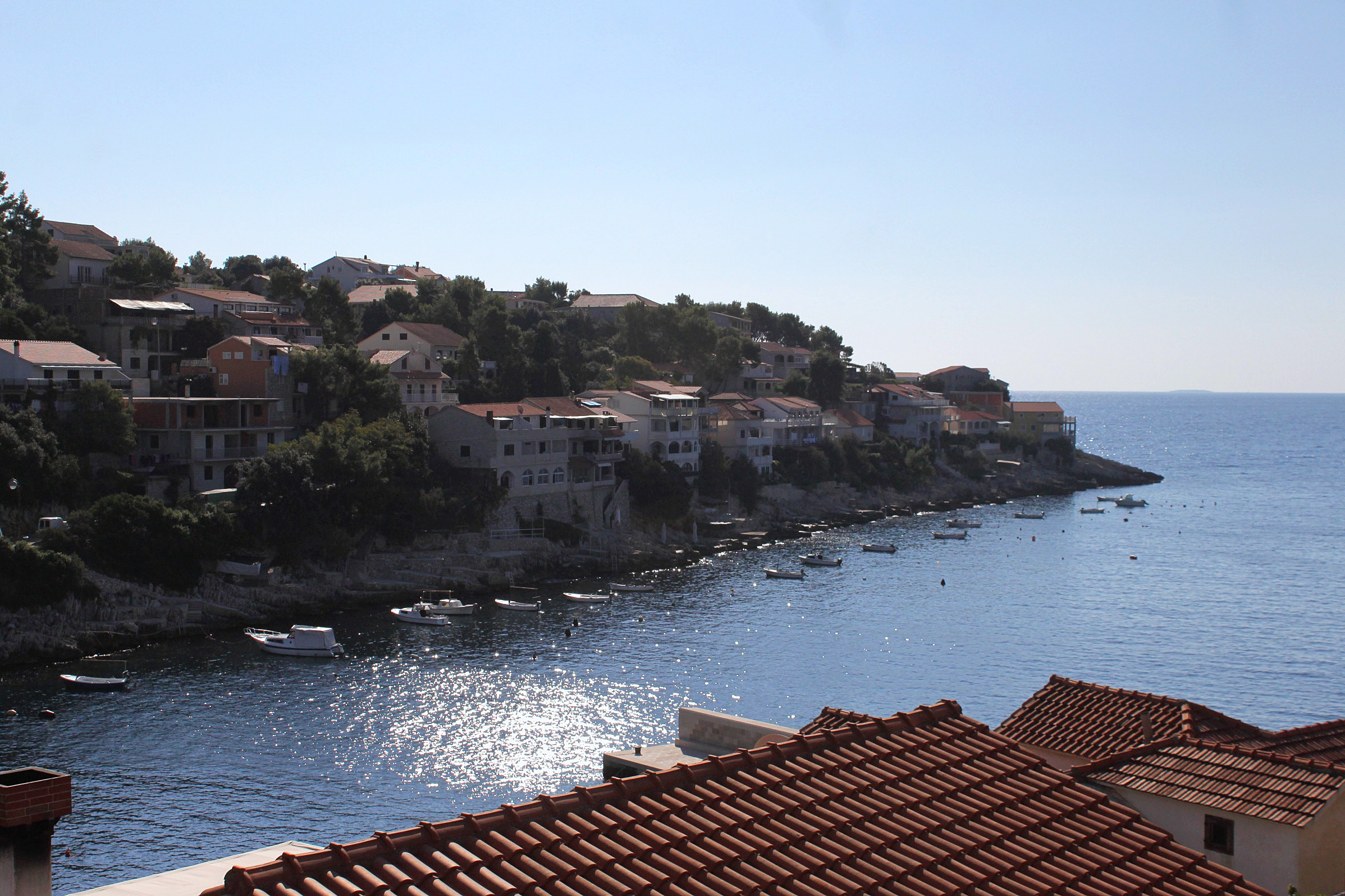 Two bedroom apartment near beach Zavalatica, Korčula  A-b