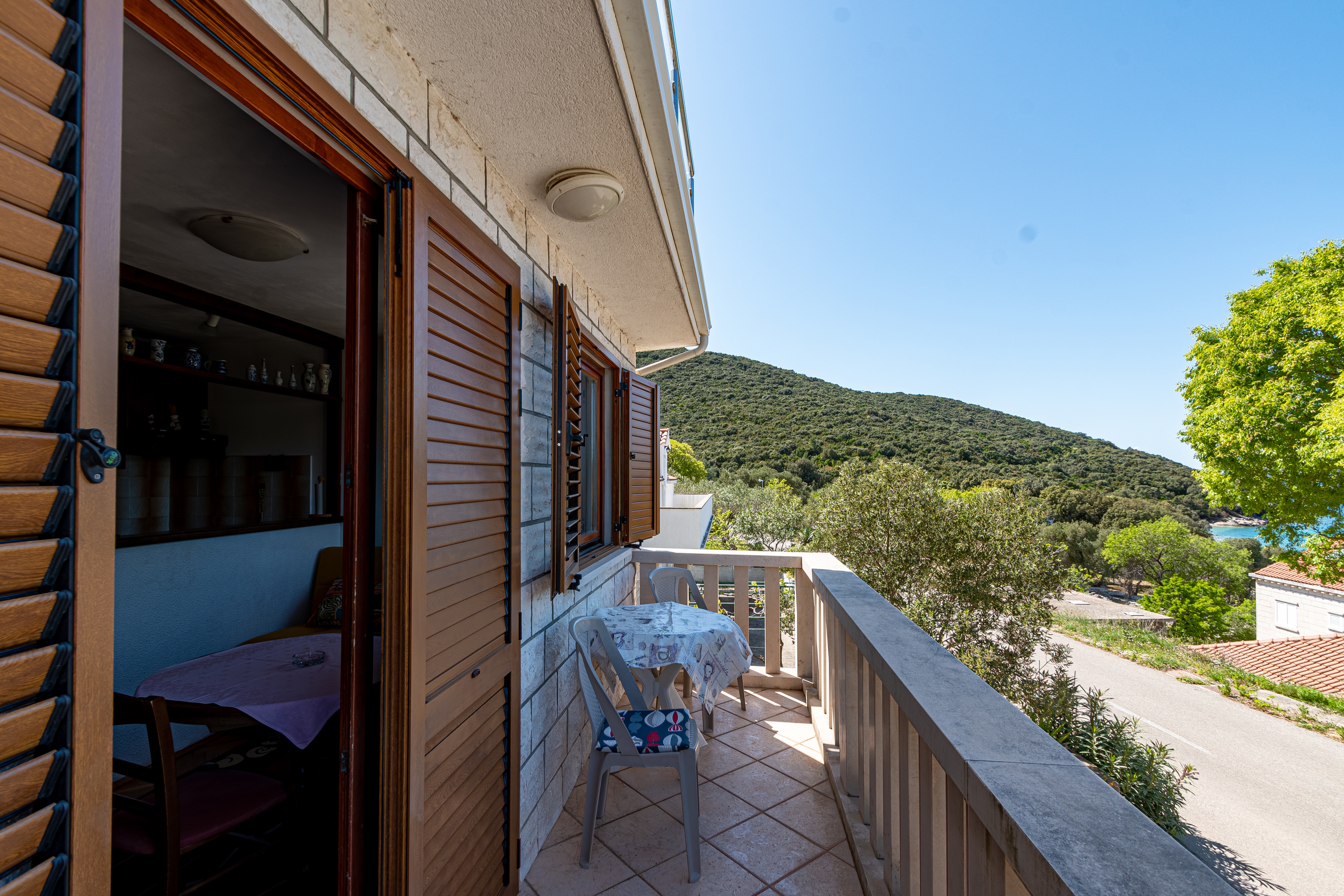 One bedroom apartment with balcony and sea view Tri Žala, Korčula  A-b