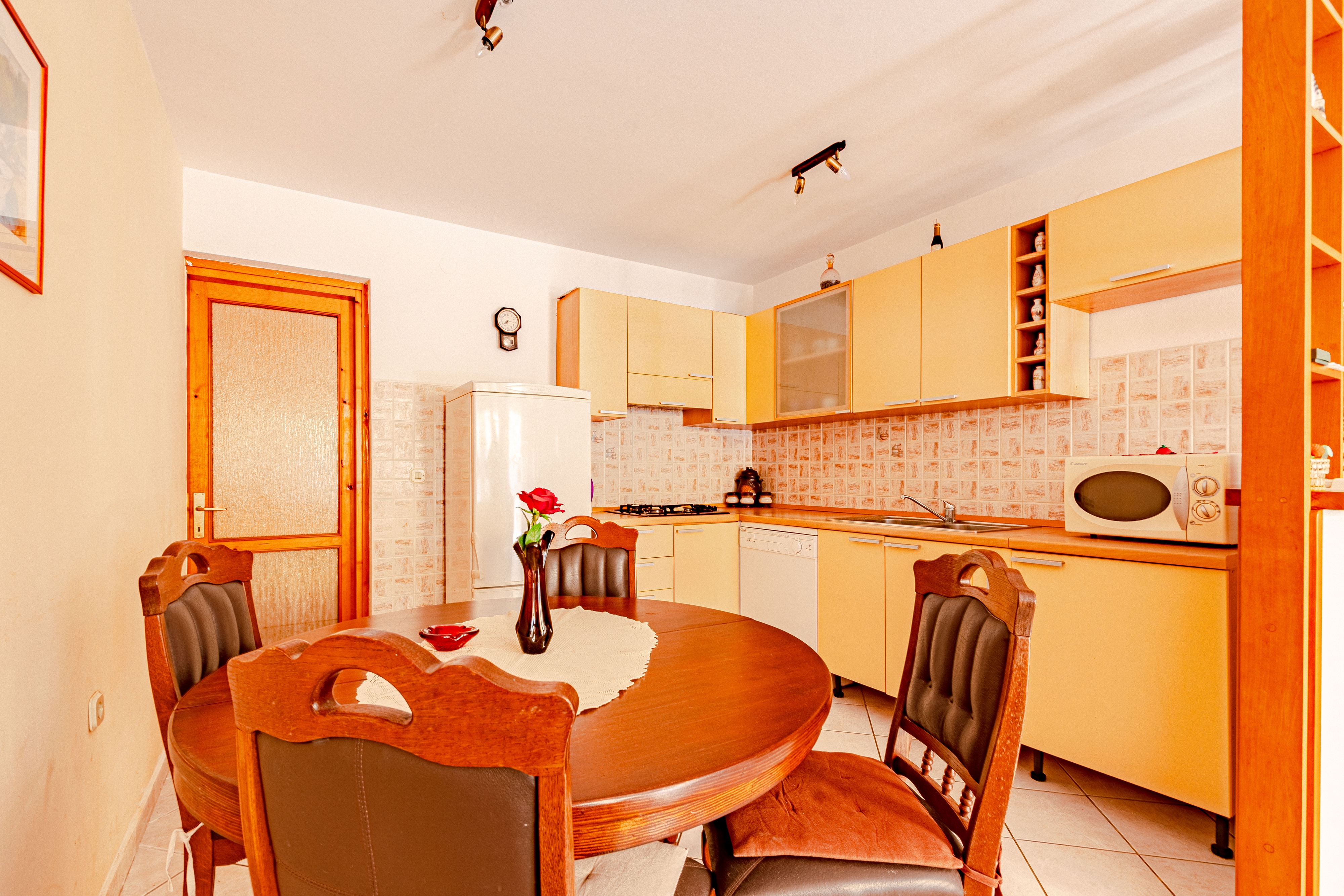 Two bedroom apartment with terrace and sea view Tri Žala, Korčula  A-c
