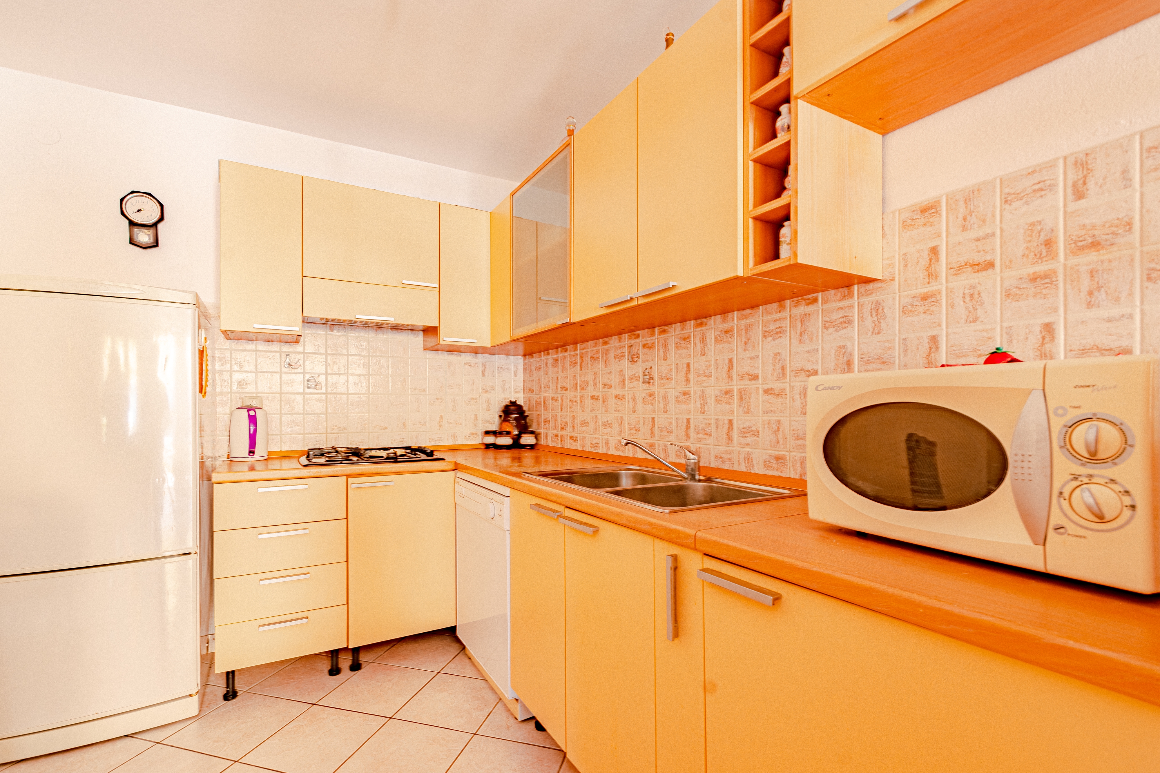 Two bedroom apartment with terrace and sea view Tri Žala, Korčula  A-c