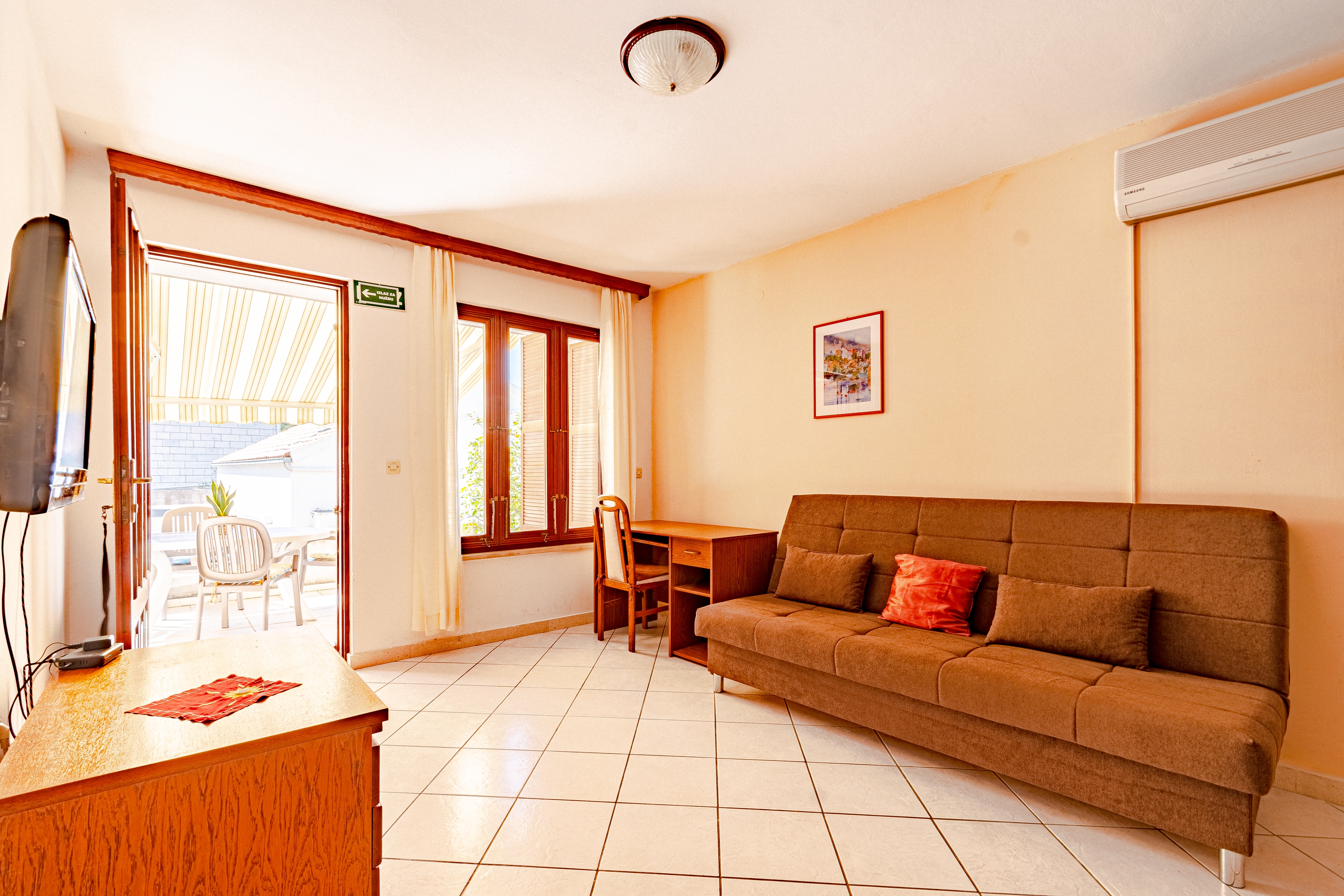 Two bedroom apartment with terrace and sea view Tri Žala, Korčula  A-c
