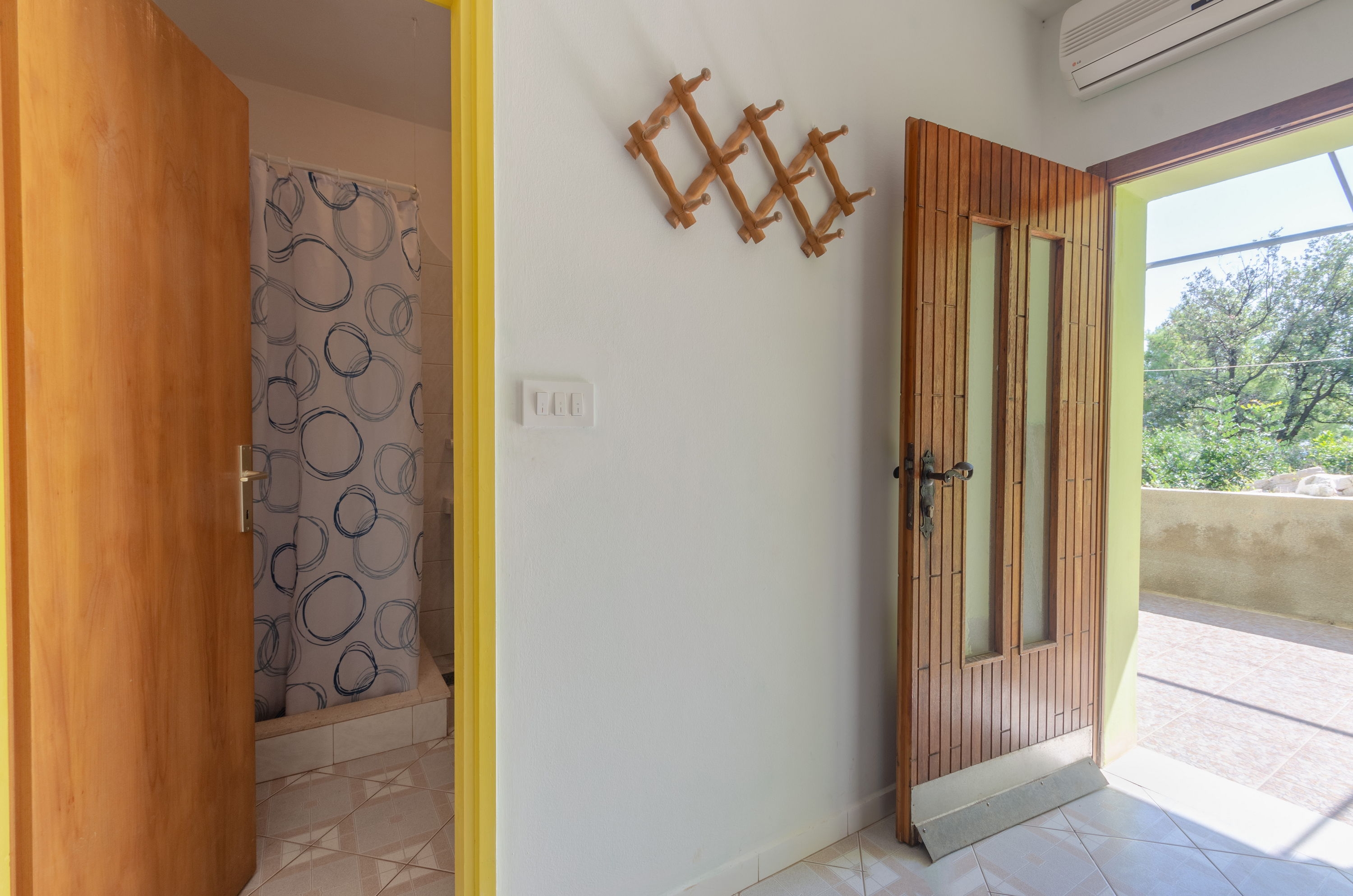 Two bedroom apartment near beach Cove Zaglav, Korčula  A-c