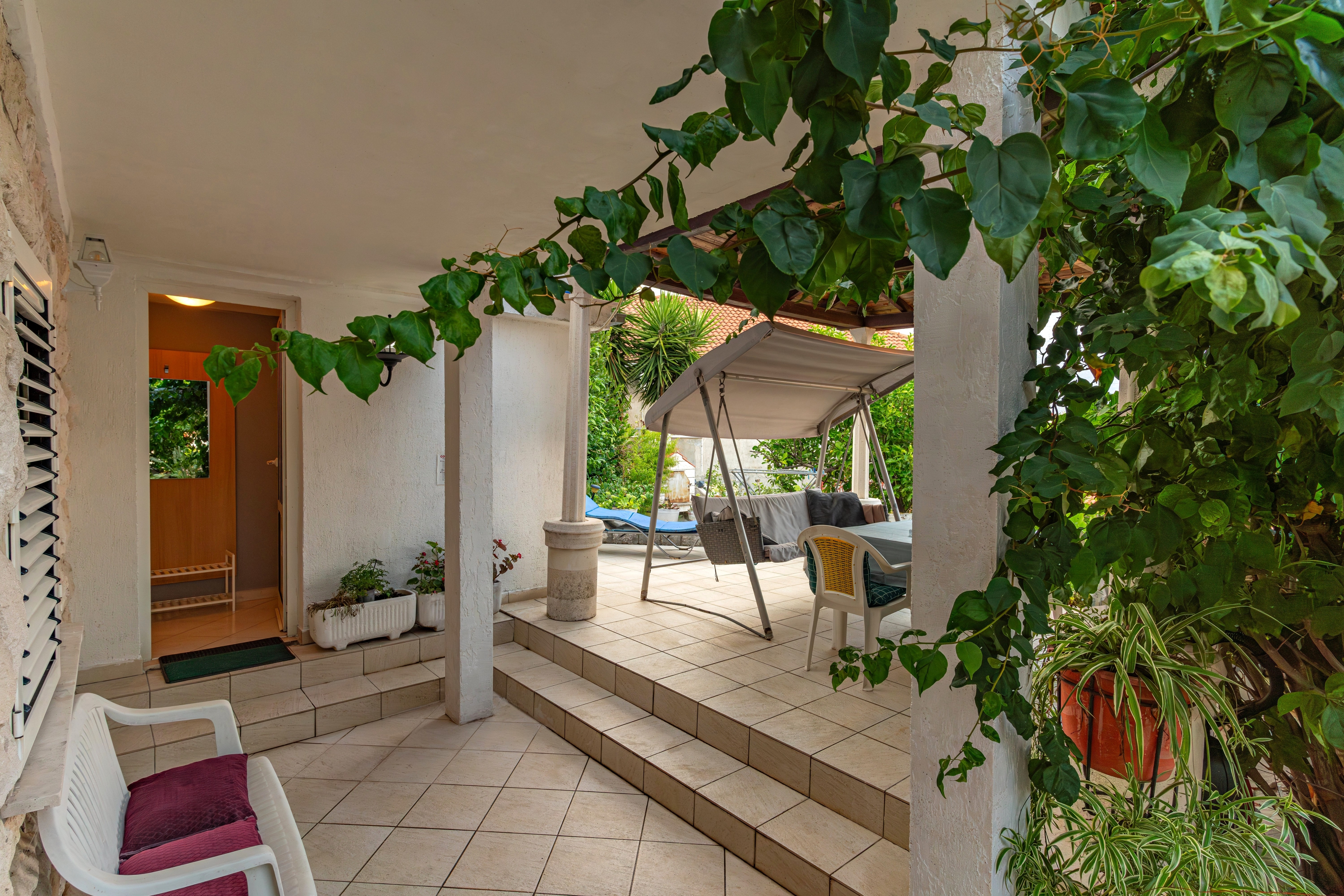 One bedroom apartment near beach Korčula  A-b