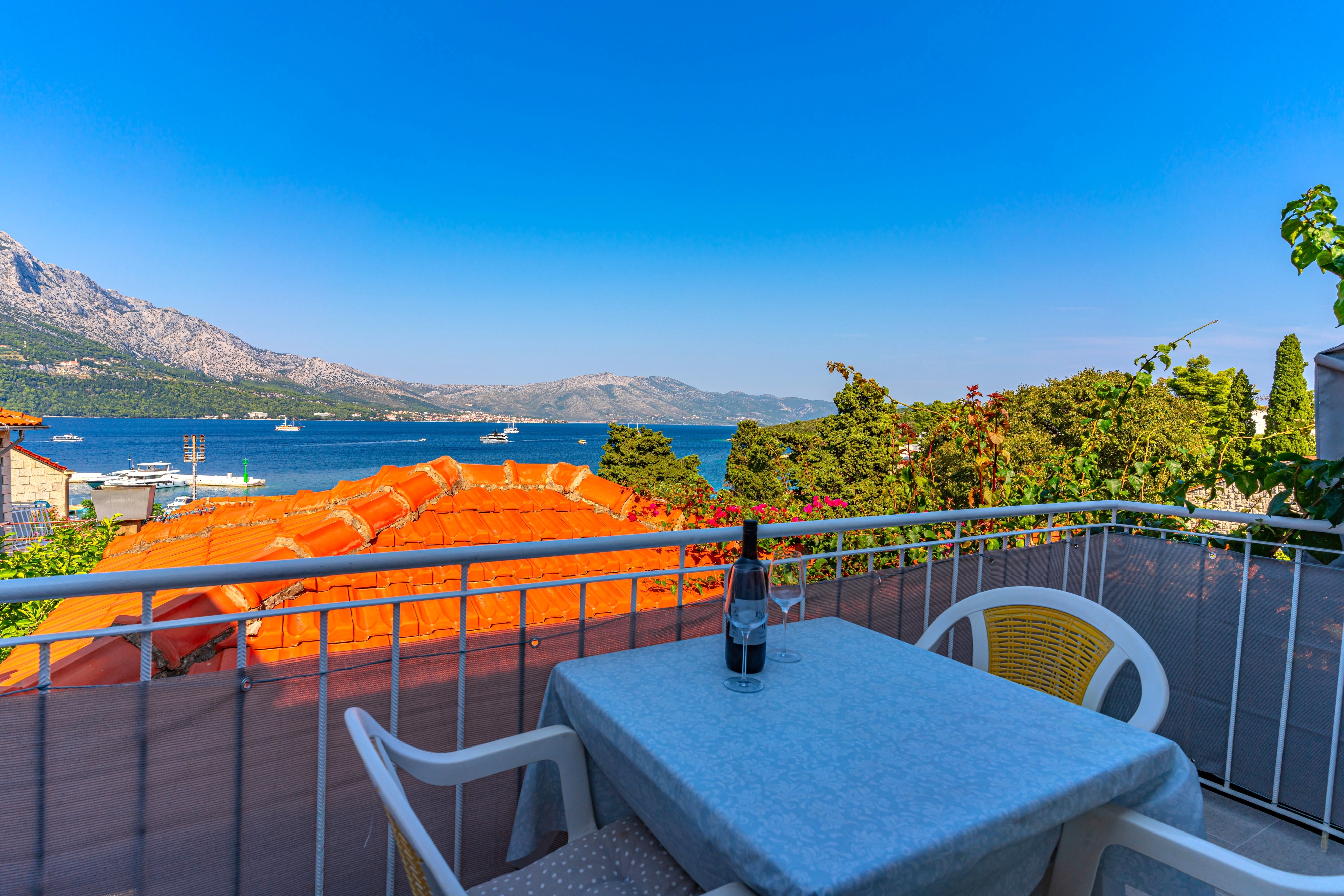 Two bedroom apartment near beach Korčula (A-9321-c)