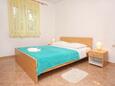 Спальня 2 Vlašići, Спальня 2 в размещении типа apartment, WiFi.