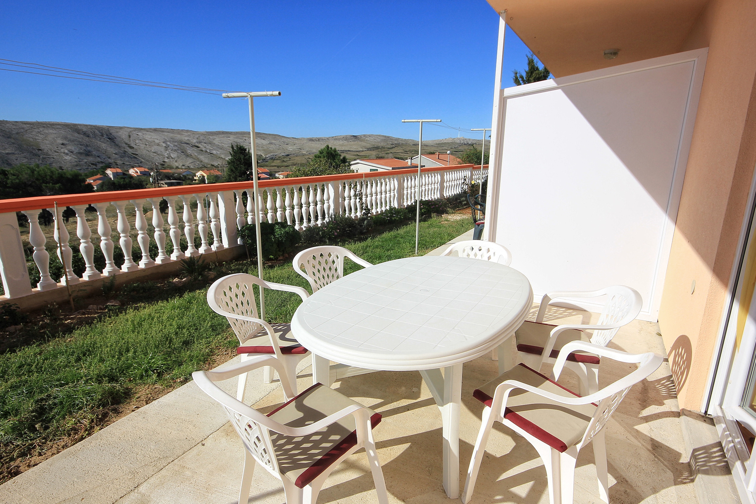 Two bedroom apartment with terrace and sea view Vlašići, Pag  A-b