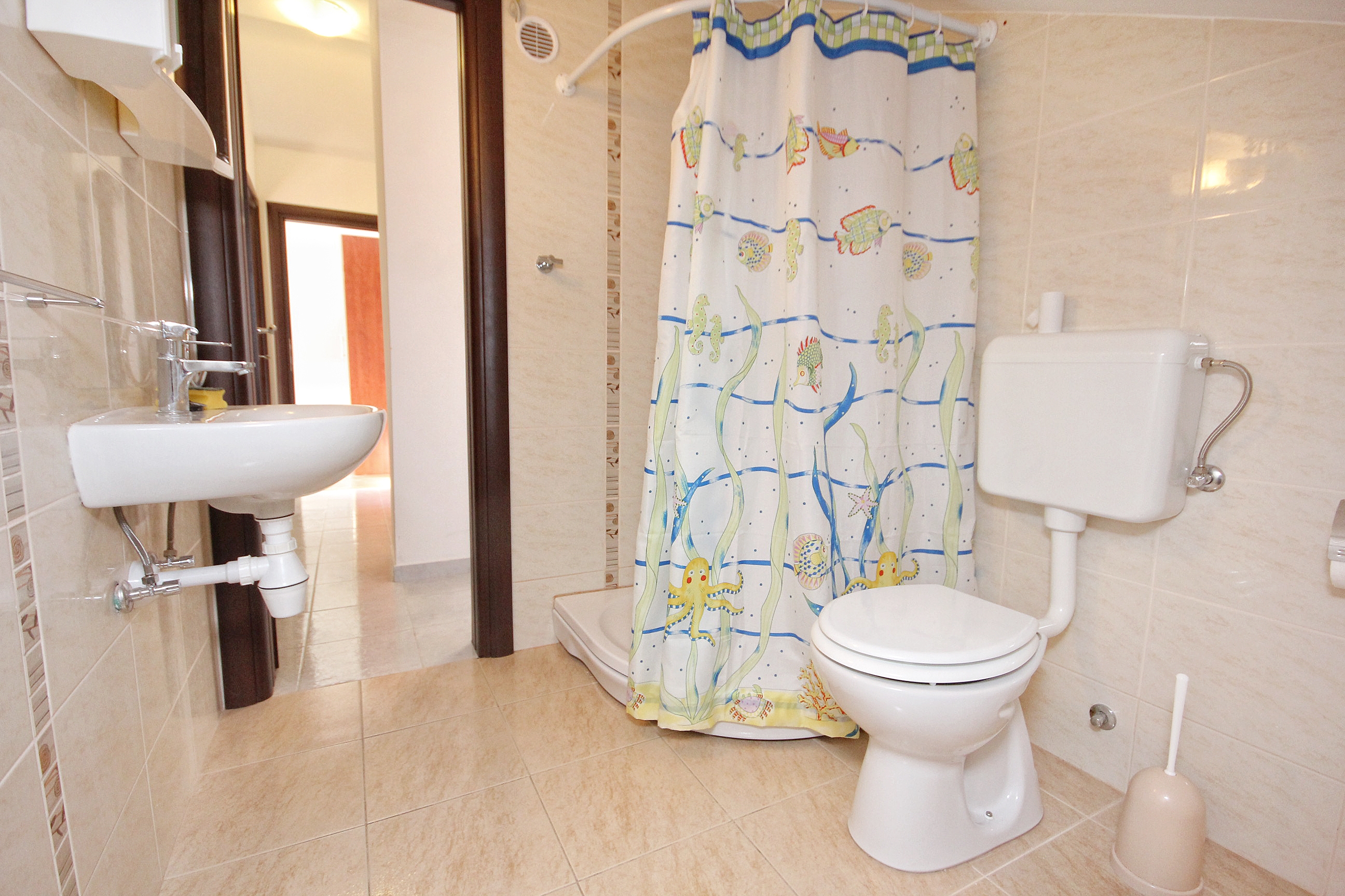 Three bedroom apartment with terrace and sea view Vlašići, Pag  A-c