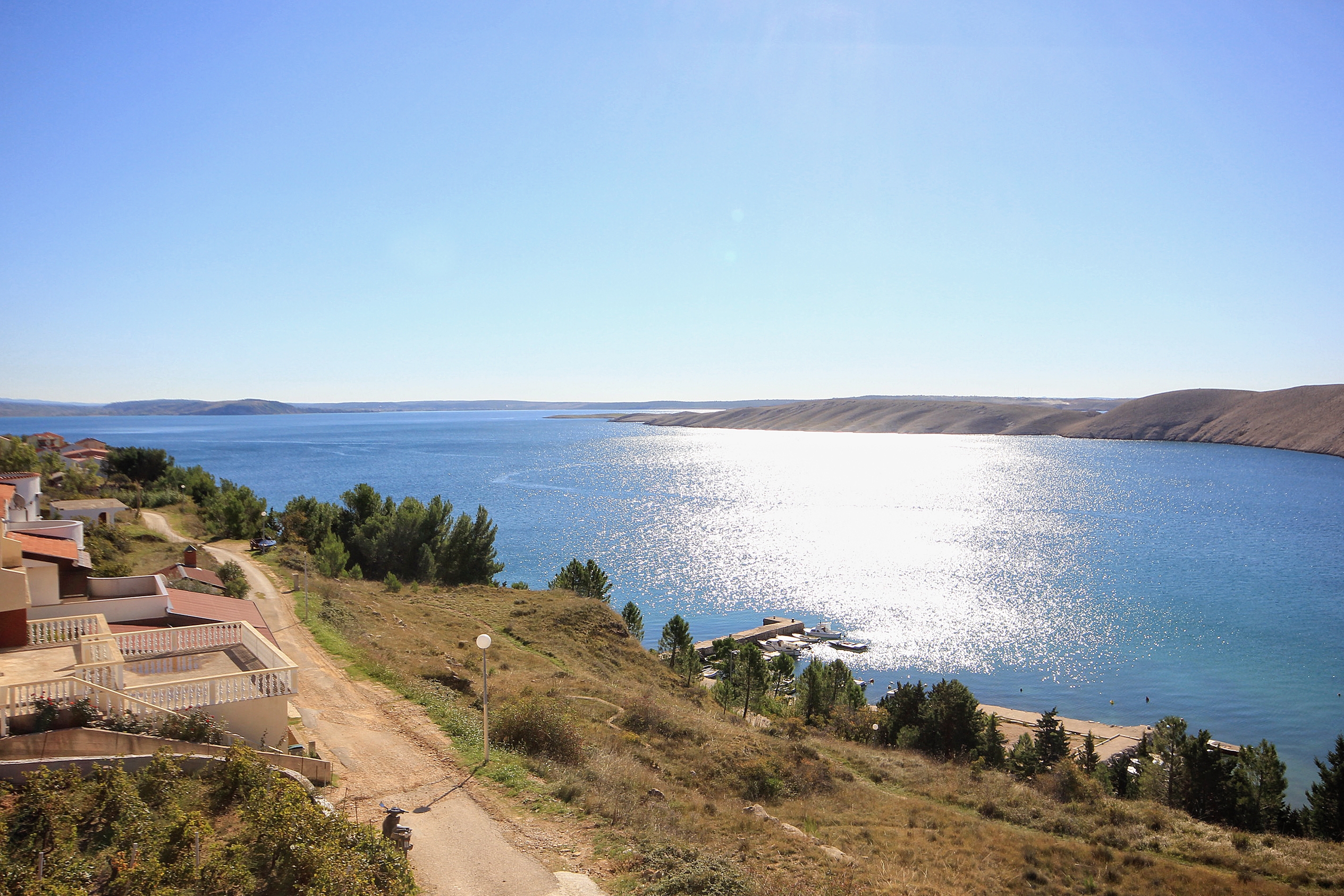 Three bedroom apartment with terrace and sea view Vlašići, Pag  A-c
