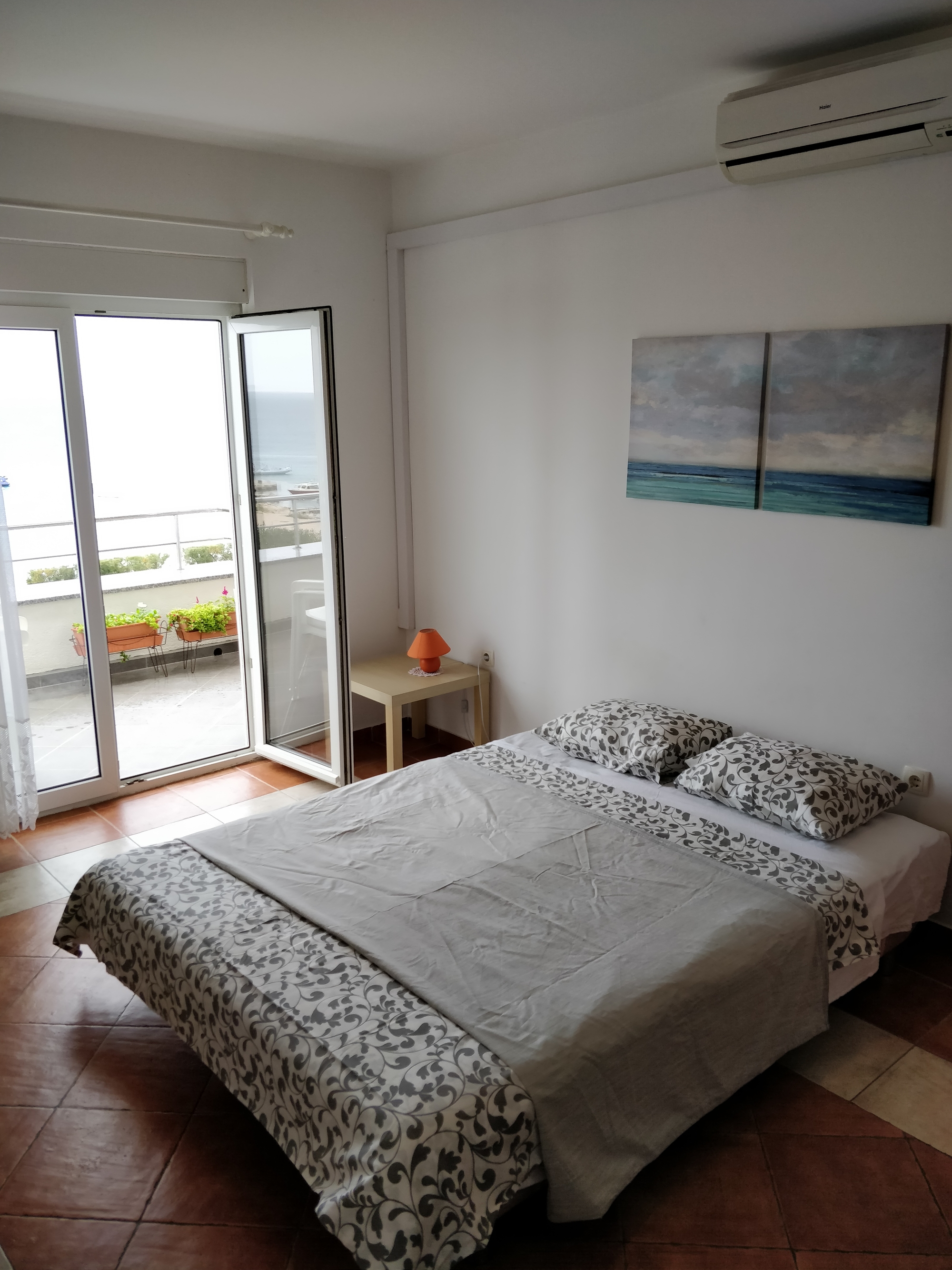 One bedroom apartment near beach Novalja, Pag (A-9326-a)