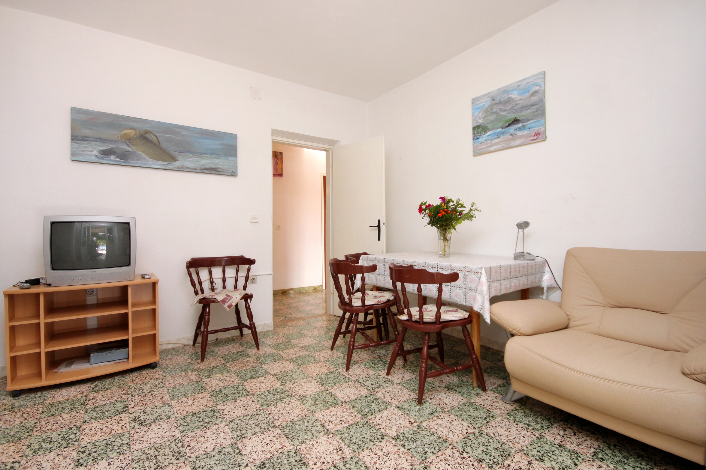 Two bedroom apartment near beach Lumbarda, Korčula (A-9330-a) Two bedroom apartment near beach Lumbarda, Korčula (A-9330-a)