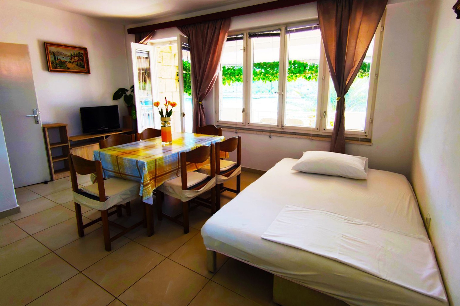 One bedroom apartment near beach Lumbarda, Korčula (A-9330-c)