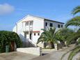 Hébergement Novalja, Pag, Hébergement 9335 - Appartement avec une plage de galets.