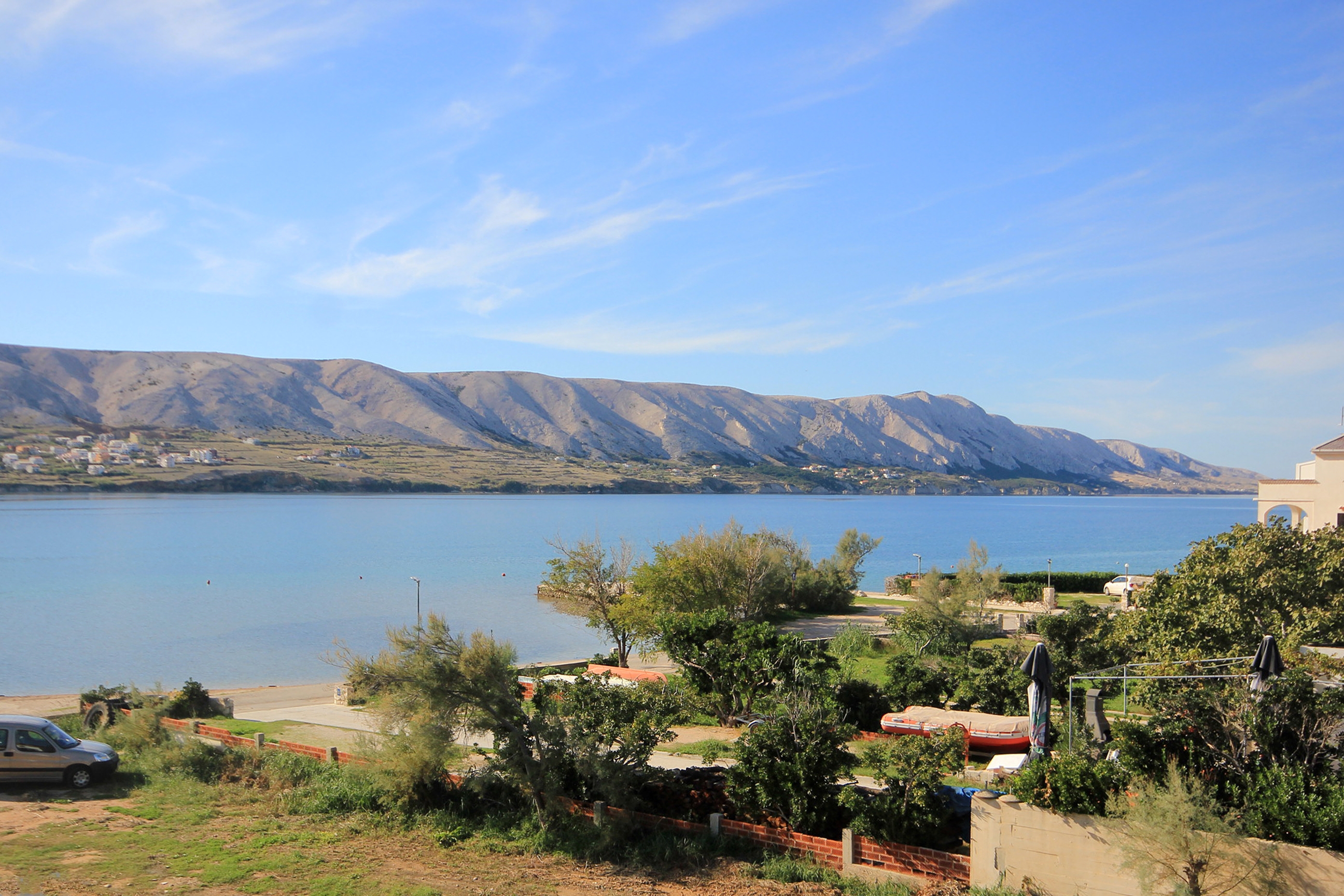 Three bedroom apartment near beach Pag  A-a