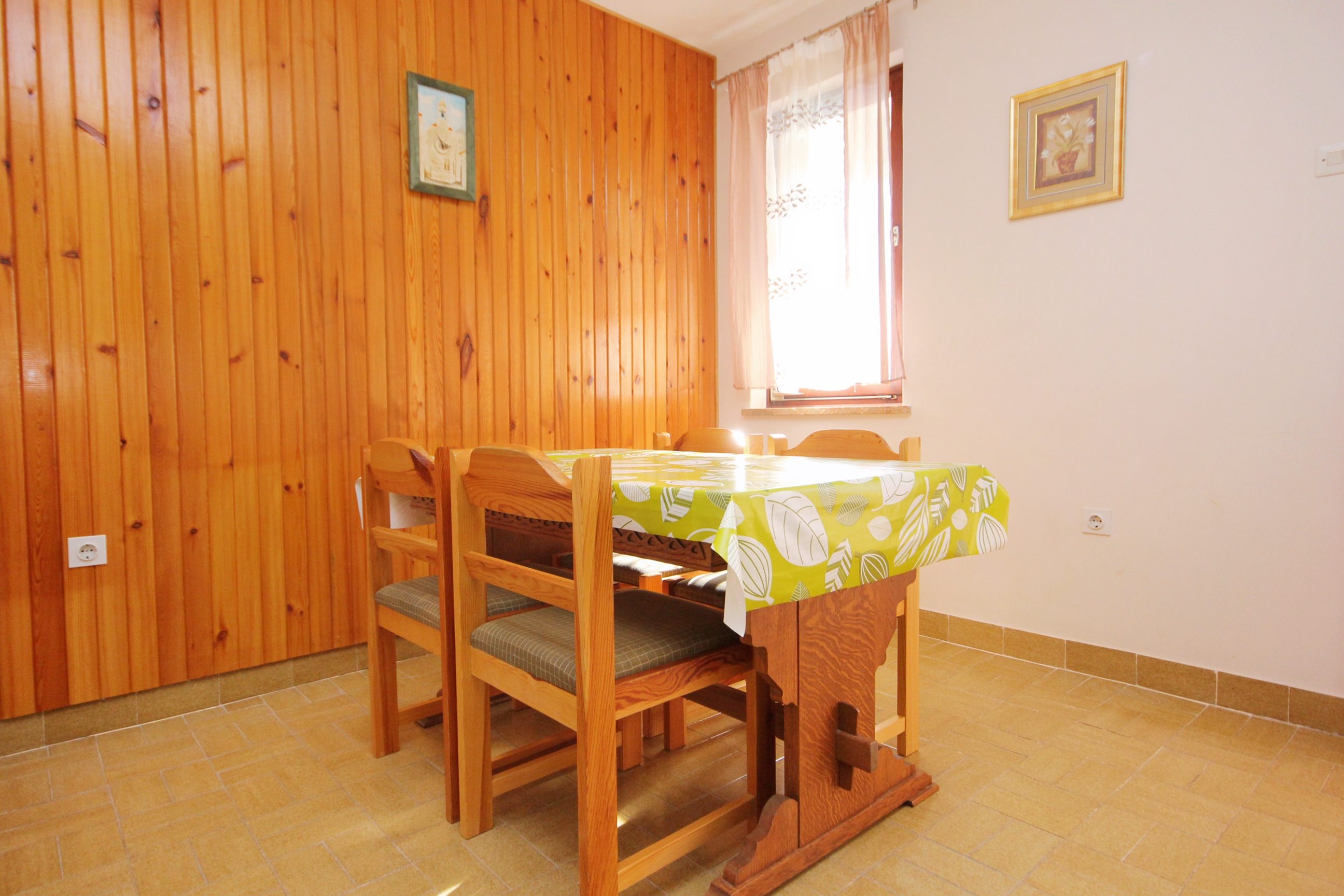 Three bedroom apartment near beach Pag (A-9355-a)