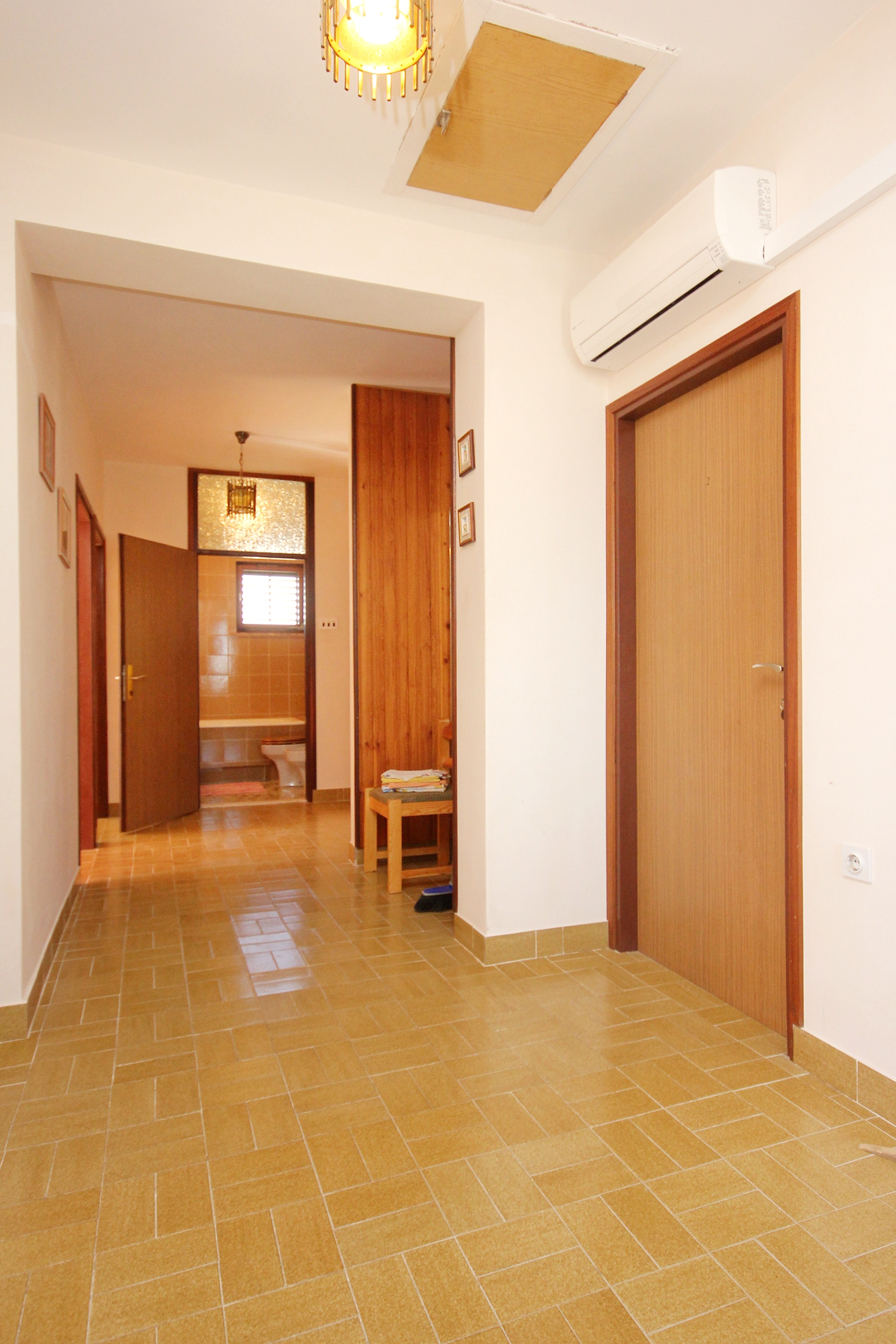 Three bedroom apartment near beach Pag  A-a
