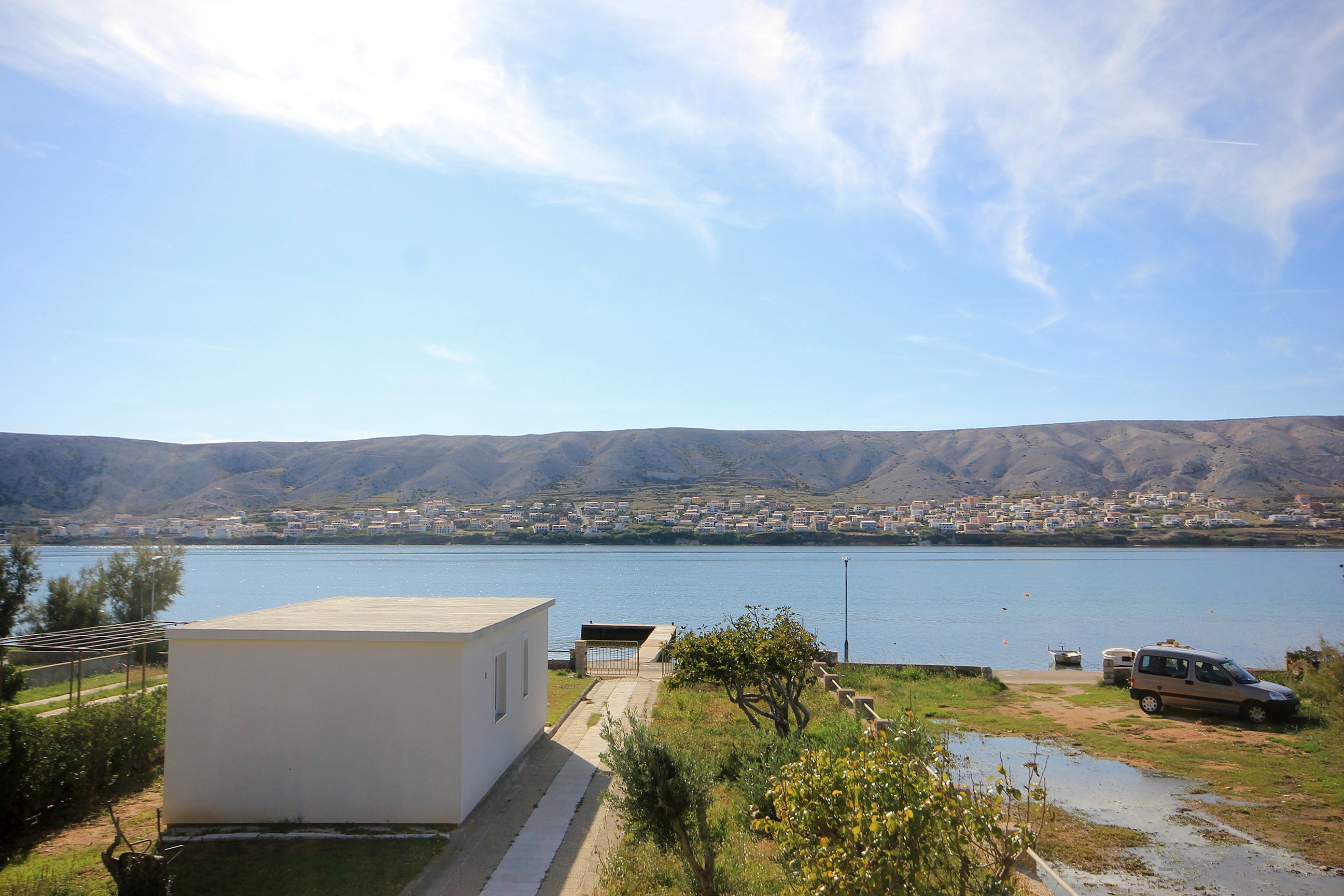 Three bedroom apartment near beach Pag  A-b