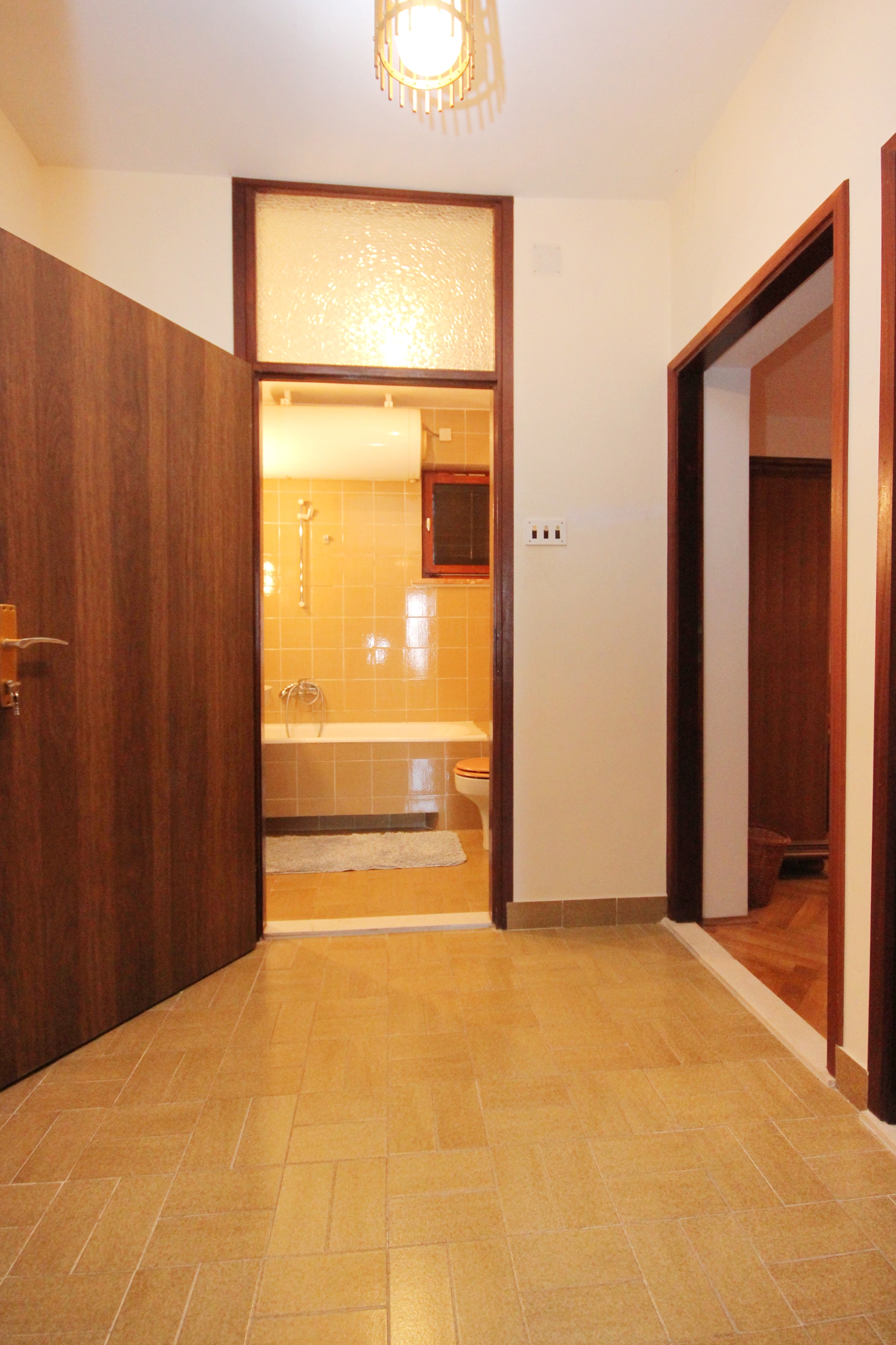 Three bedroom apartment near beach Pag  A-b