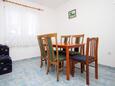 Dining room Gajac, Dining room in the apartment, dopusteni kucni ljubimci i WIFI.