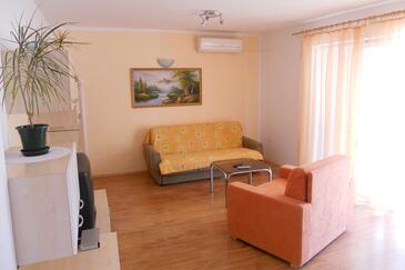 Living room Gajac, Living room in the apartment, dostupna klima, dopusteni kucni ljubimci i WIFI.