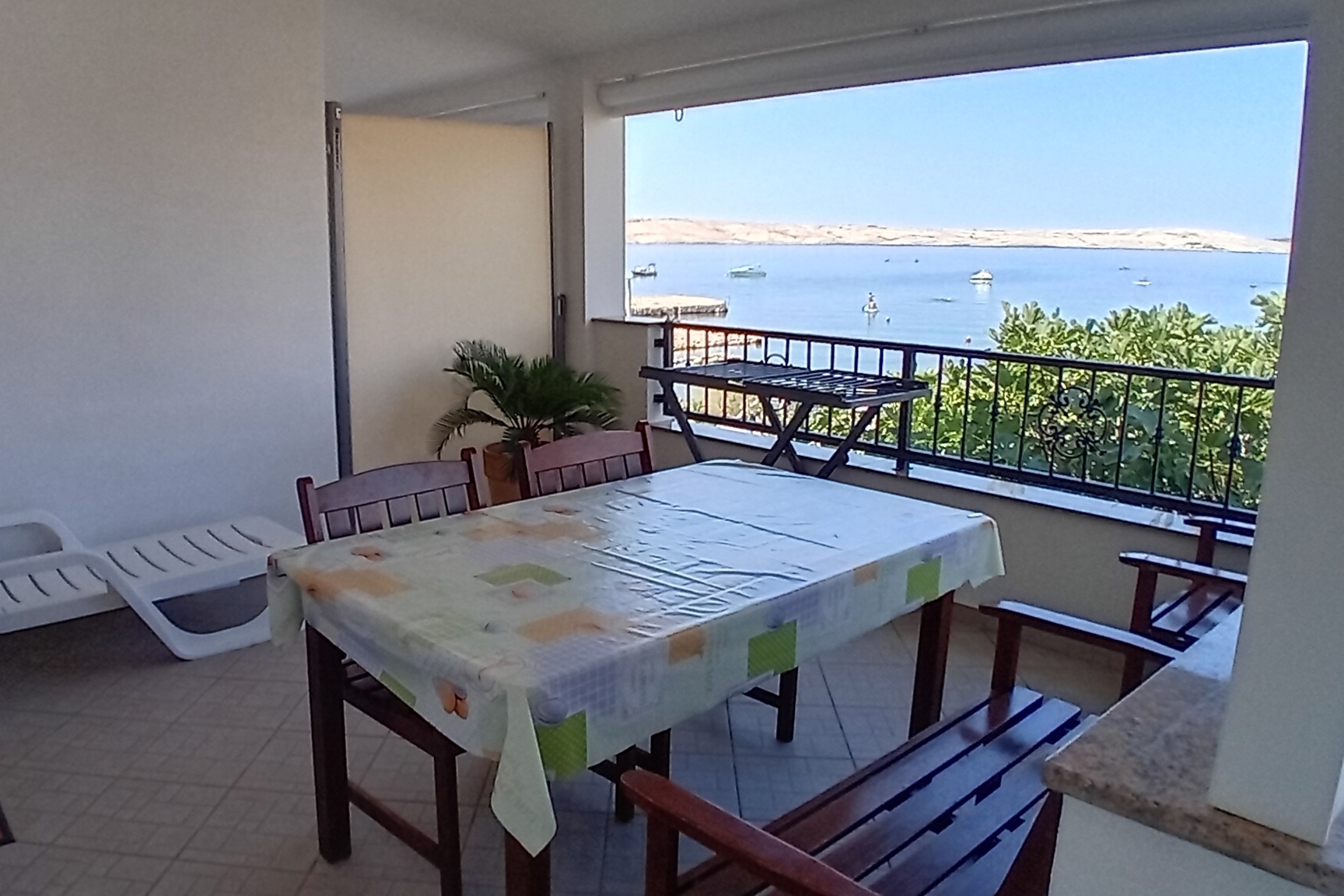 Two bedroom apartment near beach Kustići, Pag (A-9360-b) Two bedroom apartment near beach Kustići, Pag (A-9360-b)