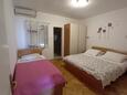 Спальня 1 Kustići, Спальня 1 в размещении типа apartment, доступный кондиционер и WiFi.