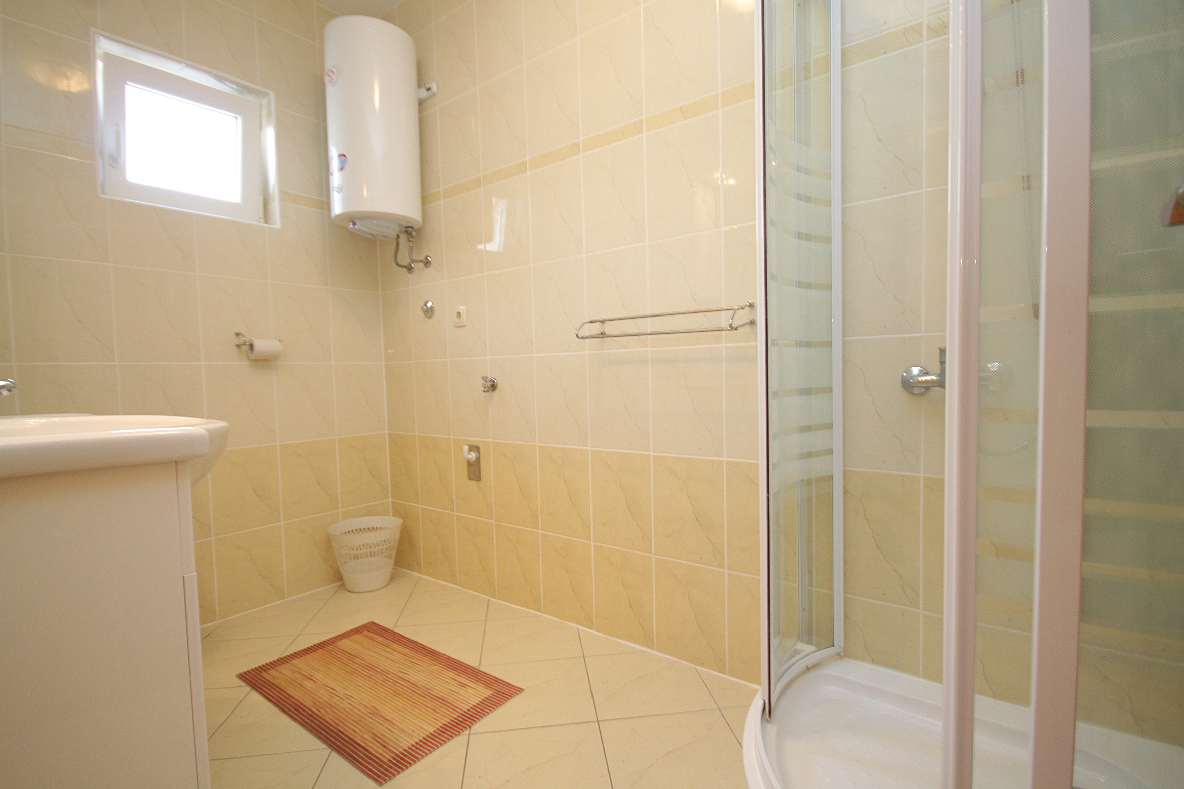 One bedroom apartment with terrace and sea view Zubovići, Pag  A-b