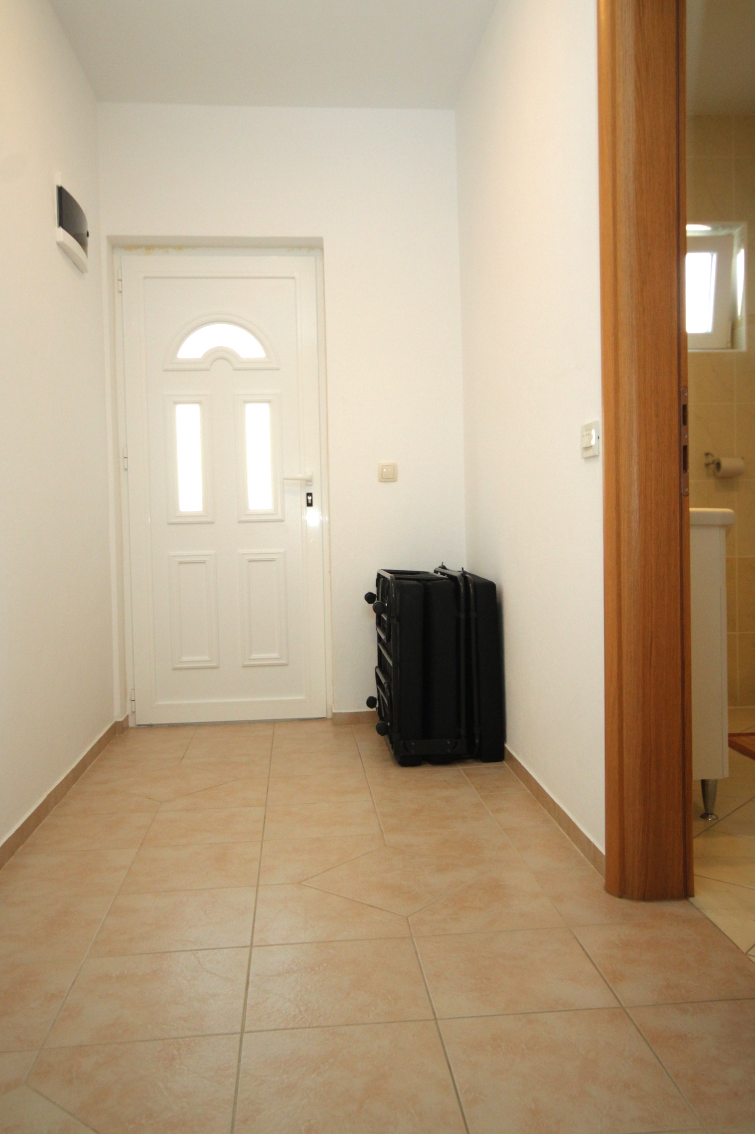 One bedroom apartment with terrace and sea view Zubovići, Pag  A-b