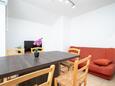 Jídelna Zubovići, Jídelna v ubytování typu apartment, s klimatizací, domácí mazlíčci povoleni a WiFi.