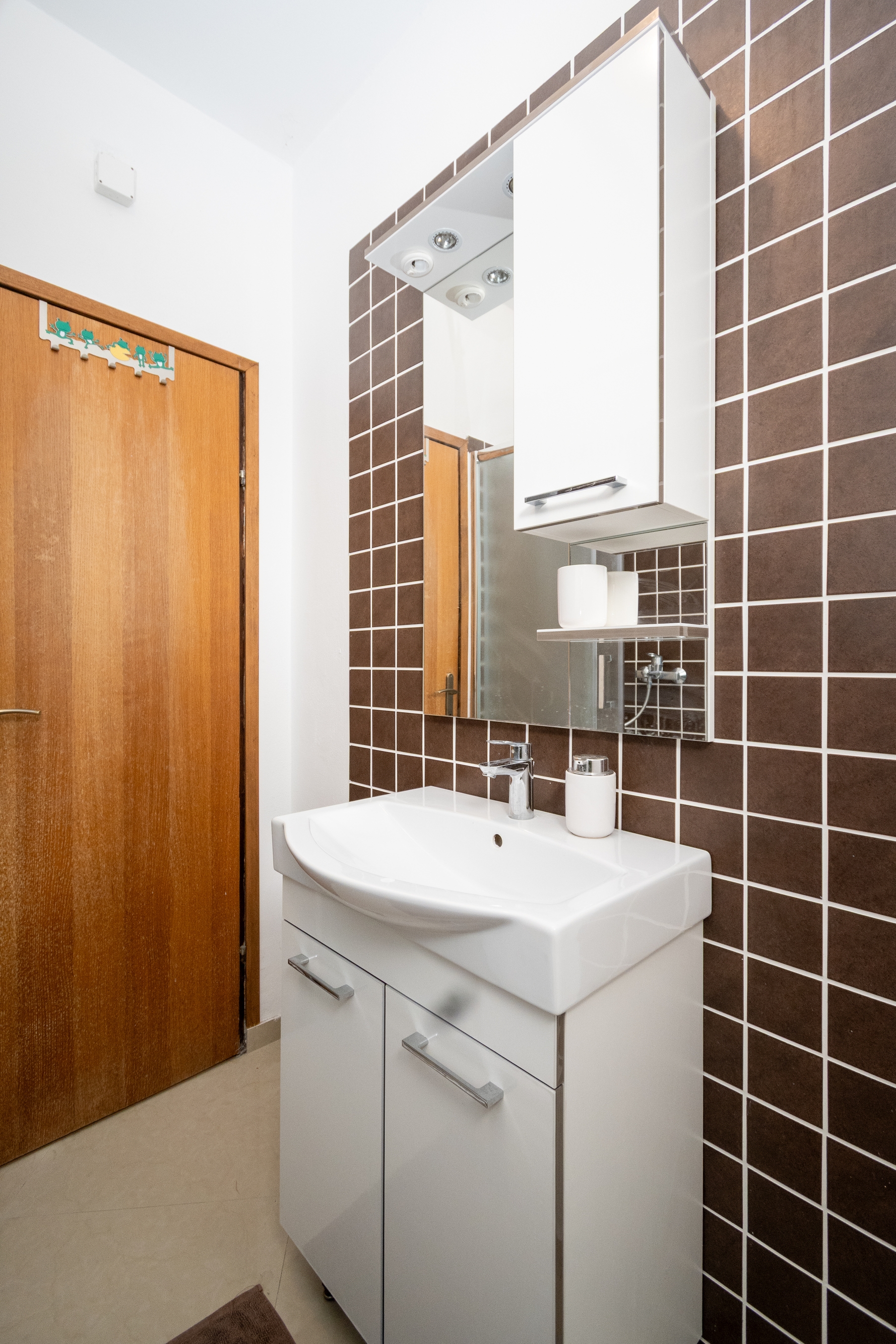 Two bedroom apartment with balcony and sea view Zubovići, Pag  A-c