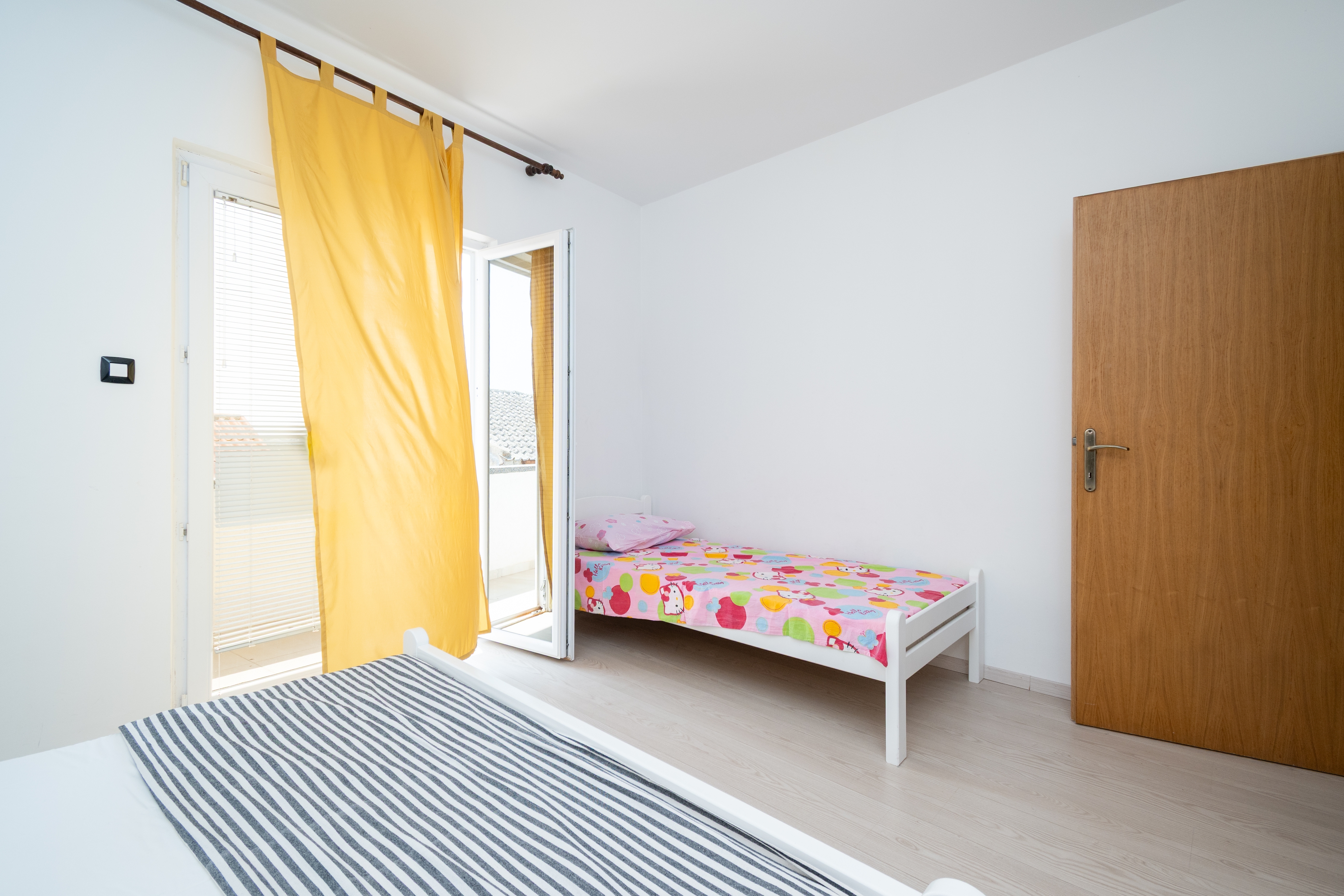 Two bedroom apartment with balcony and sea view Zubovići, Pag  A-c