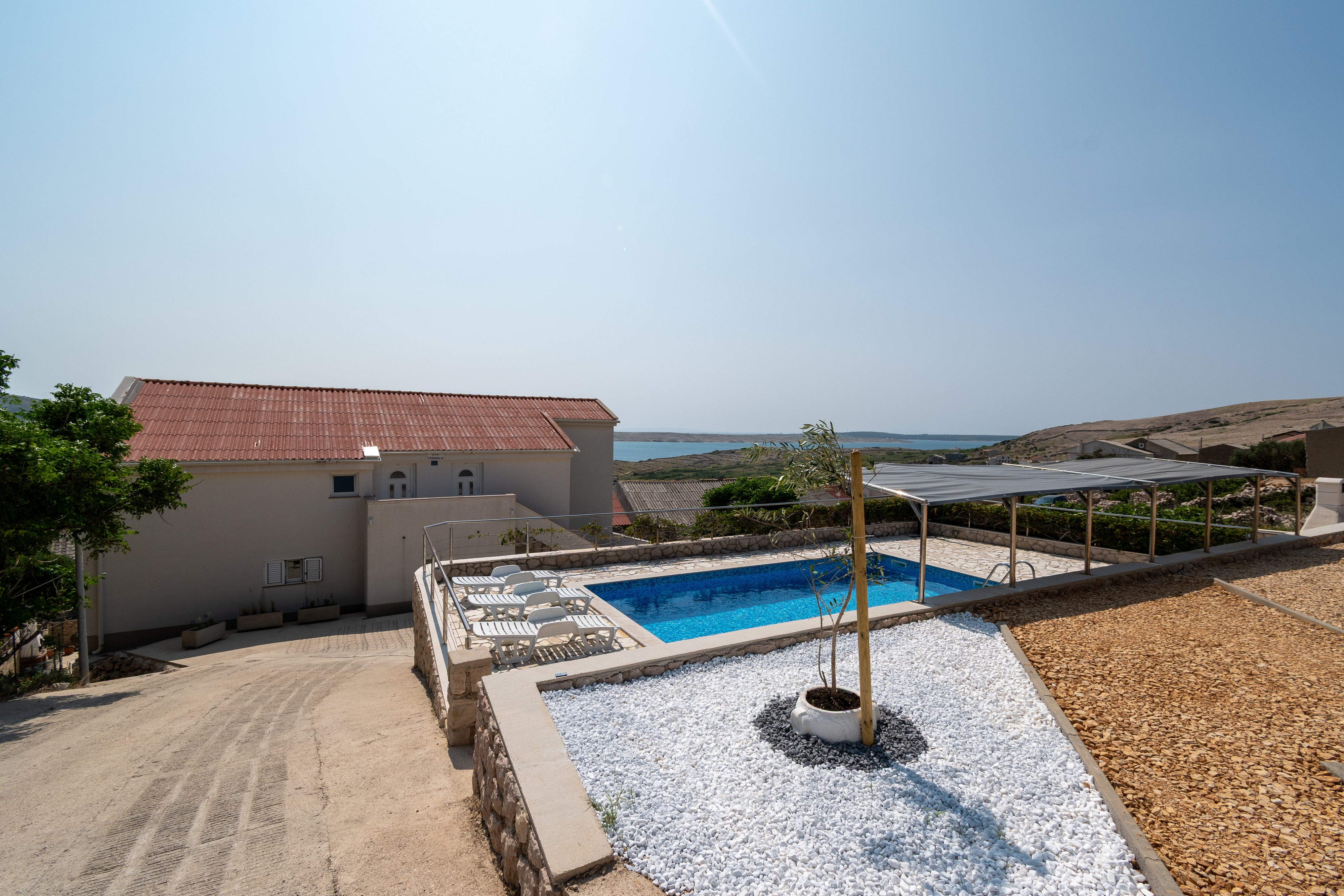 Two bedroom apartment with balcony and sea view Zubovići, Pag  A-c