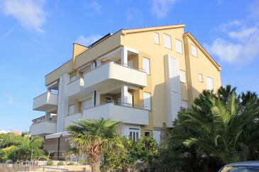 Property Novalja, Pag, Property 9370 - Apartments with pebble beach.